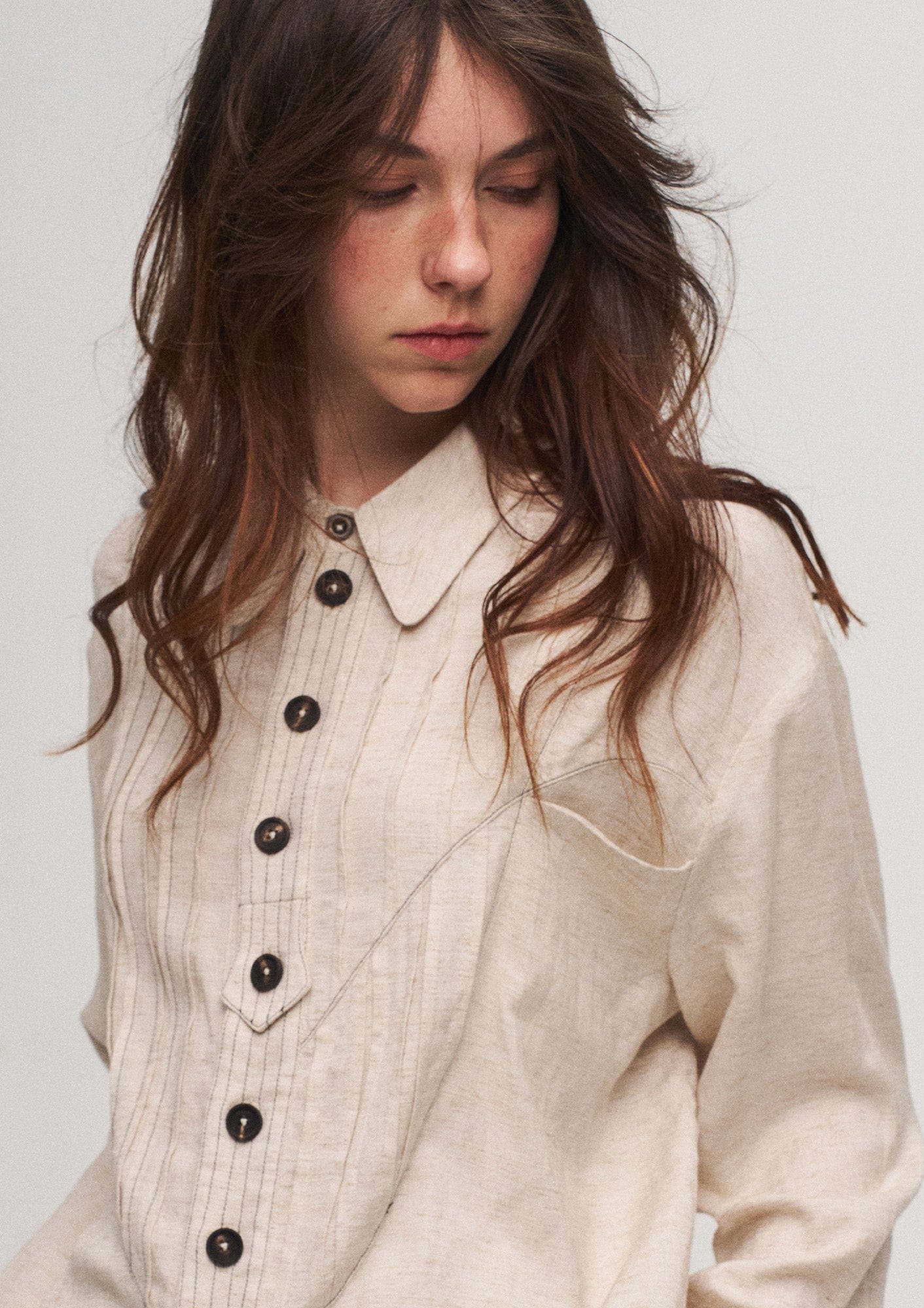 ILNya Nieternite Nifutur Shield Panel Pleated Cotton-Linen Shirt, premium urban and streetwear designers apparel on PROJECTISR.com, ILNya Nieternite Nifutur