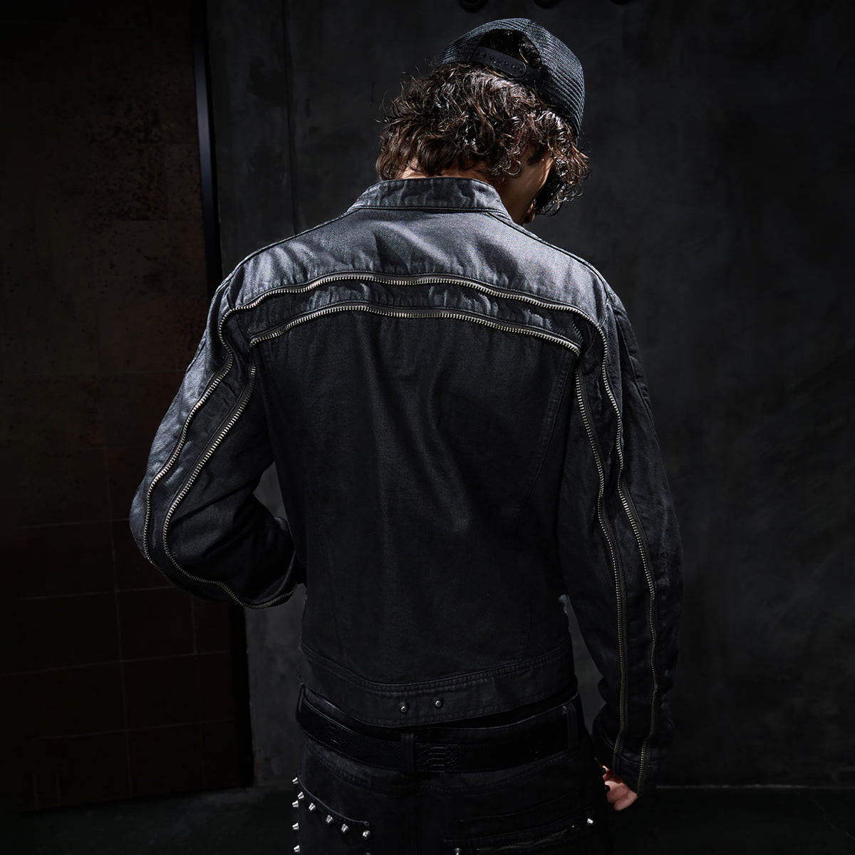 DND4DES Studded Wax-Brushed Zip-Up Denim Jacket