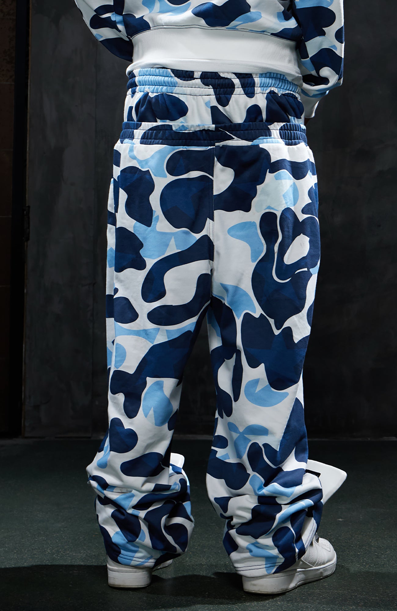 DND4DES Double-Waistband Camo Star Wide-Leg Sweatpants