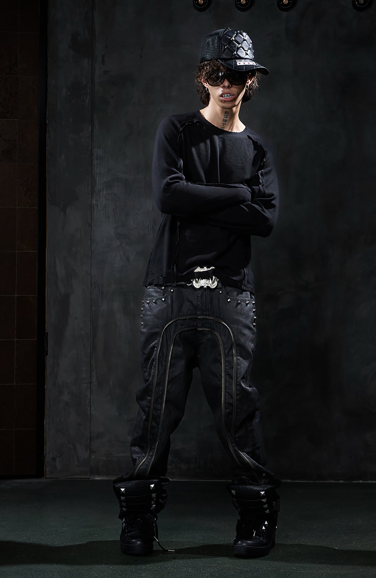 DND4DES Studded Zip-Detail Washed Slim Jeans