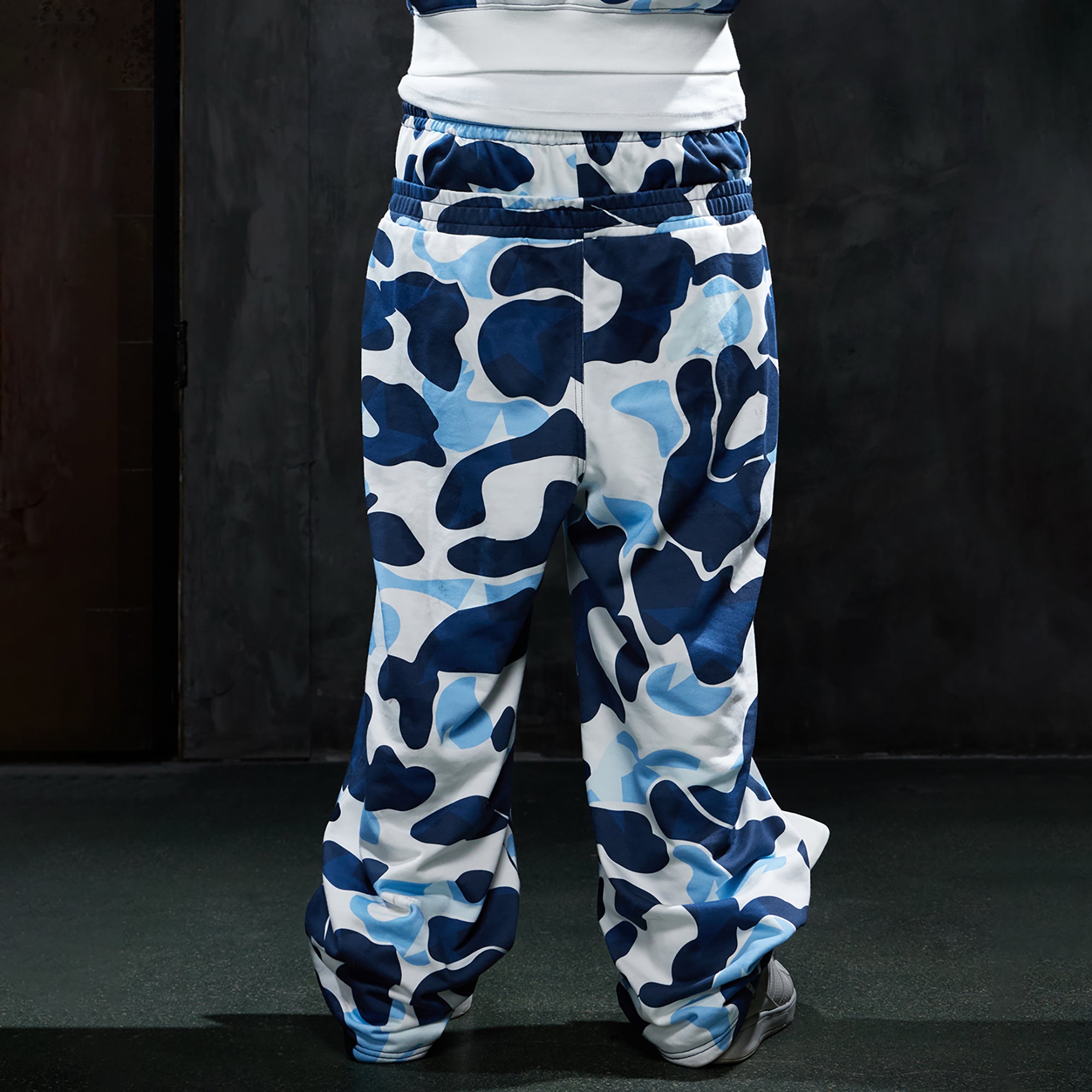 DND4DES Double-Waistband Camo Star Wide-Leg Sweatpants