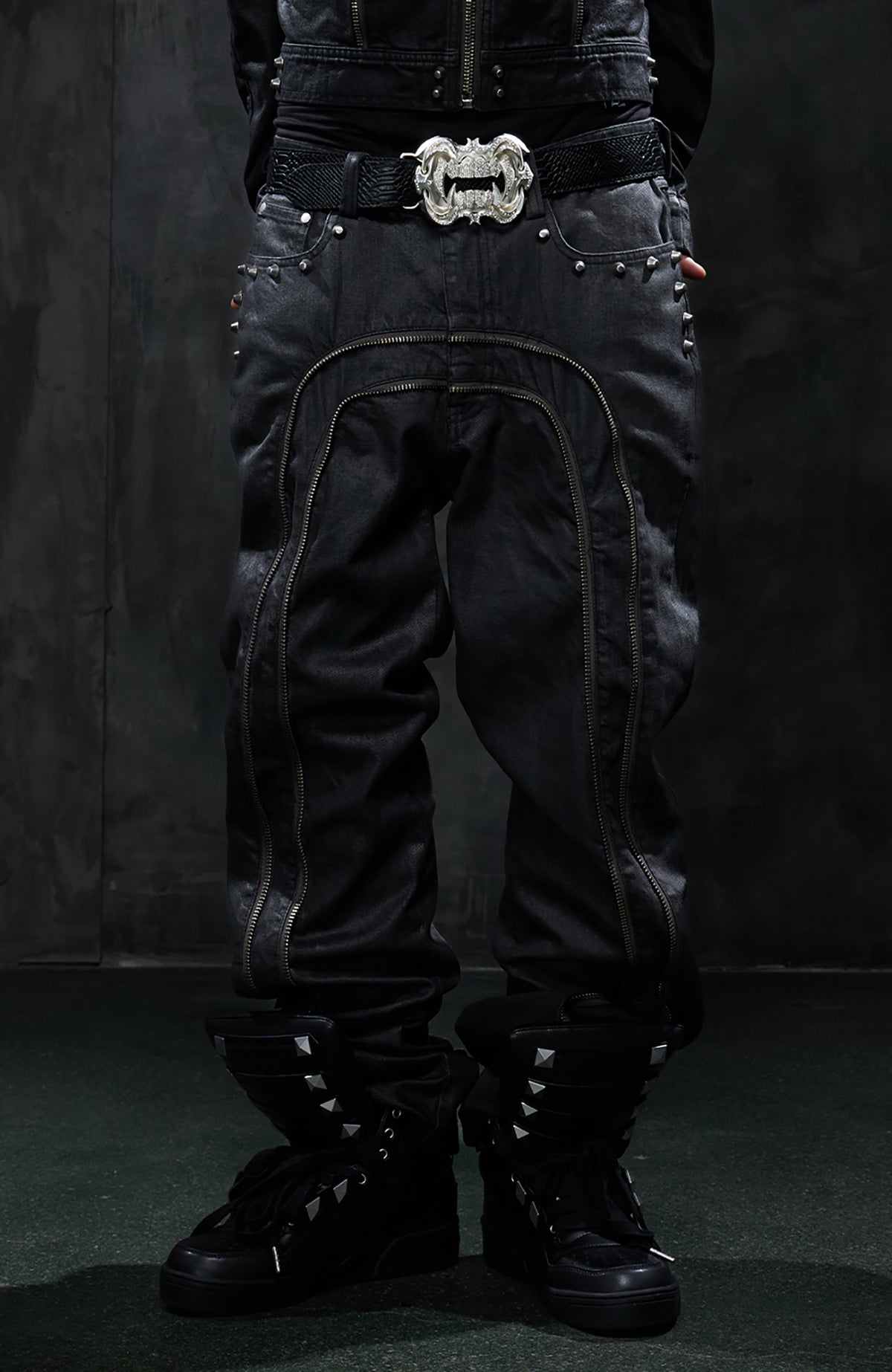 DND4DES Studded Zip-Detail Washed Slim Jeans