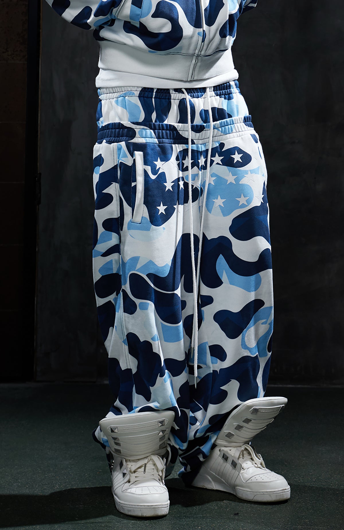 DND4DES Double-Waistband Camo Star Wide-Leg Sweatpants