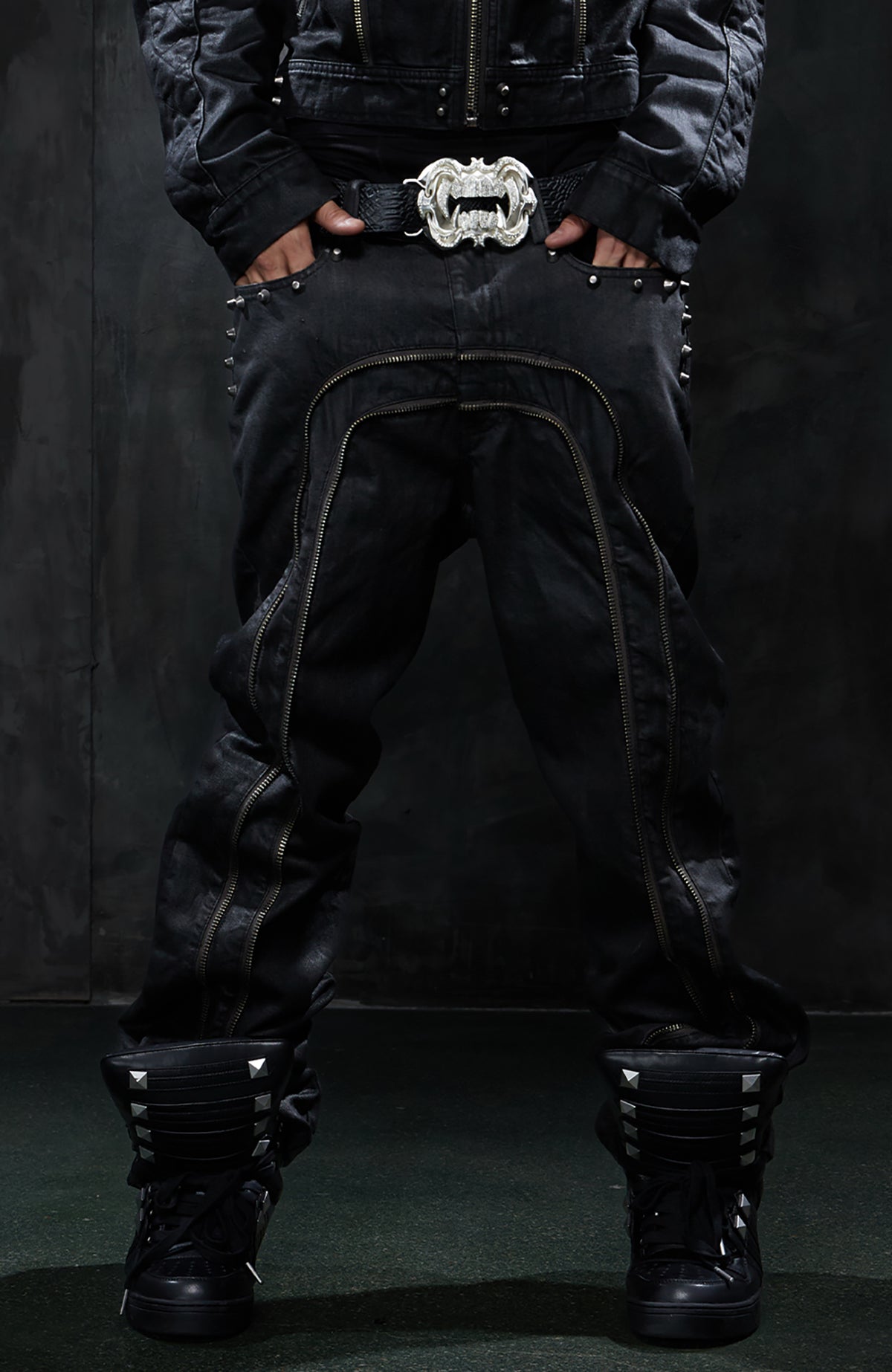 DND4DES Studded Zip-Detail Washed Slim Jeans