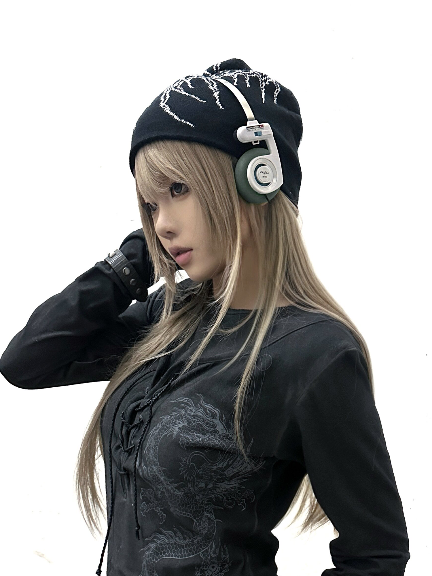 REBEL WAVE Bone Graphic Beanie