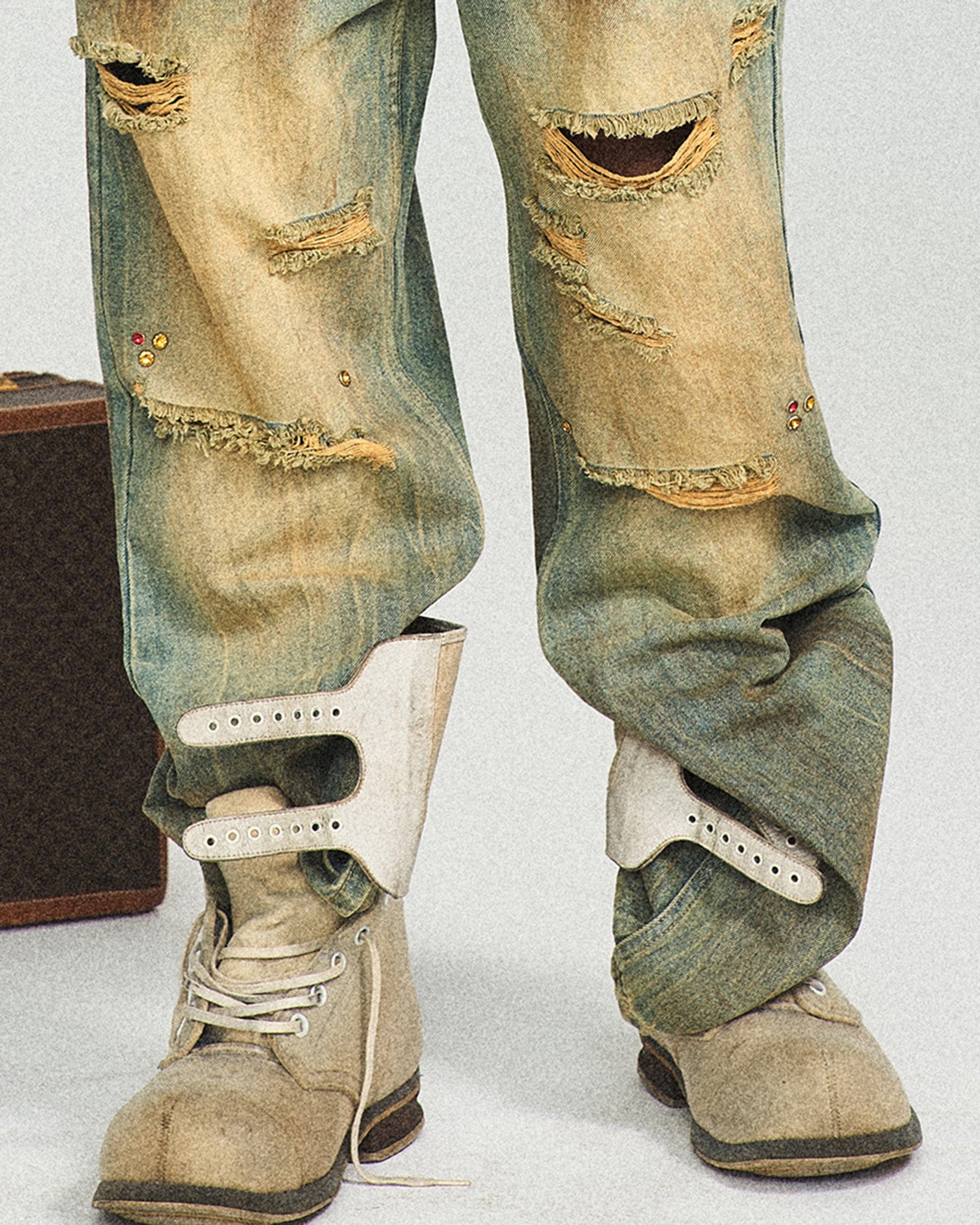 STEEPC Acid-Washed Ripped Flare Jeans