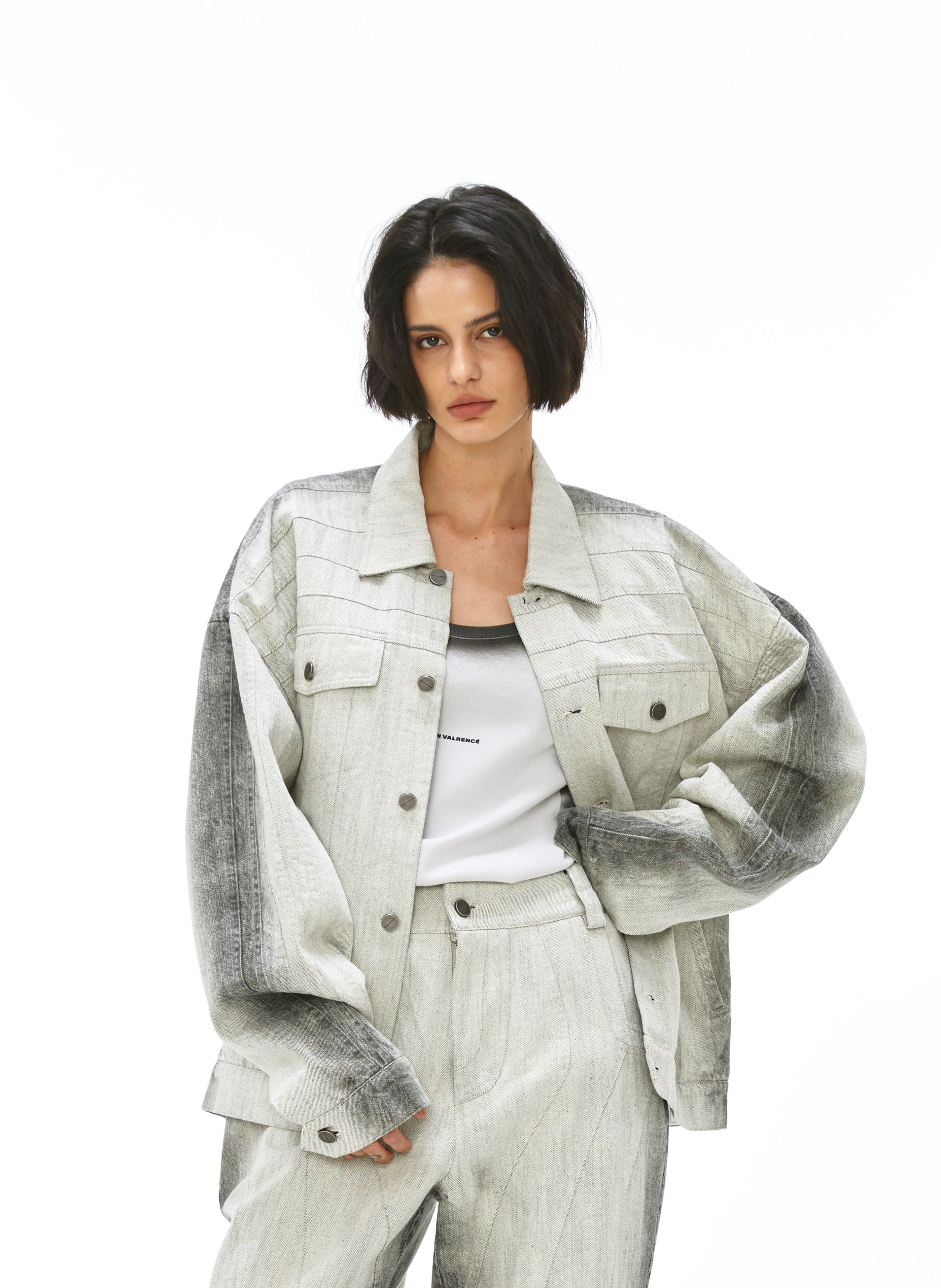 VANN VALRENCE Structured Panel Gradient Sleeve Washed Denim Jacket