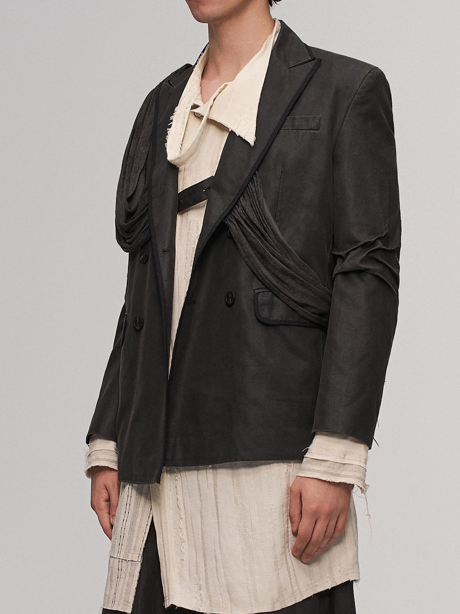 ILNya Nieternite Nifutur Crinkled Strap-Draped Panel Blazer