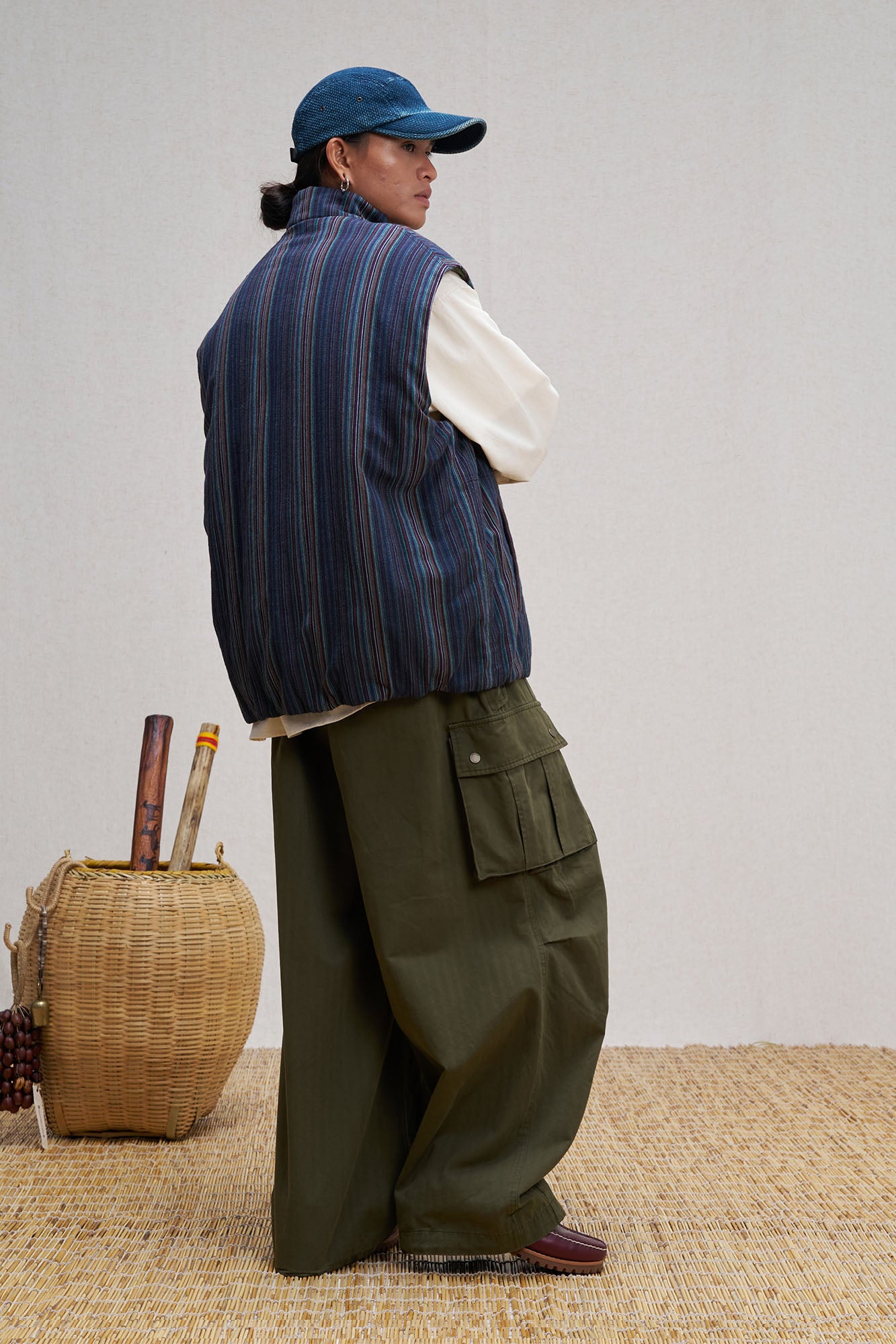 UNLIMITED MOTE Stripe Stand-Collar Padded Vest