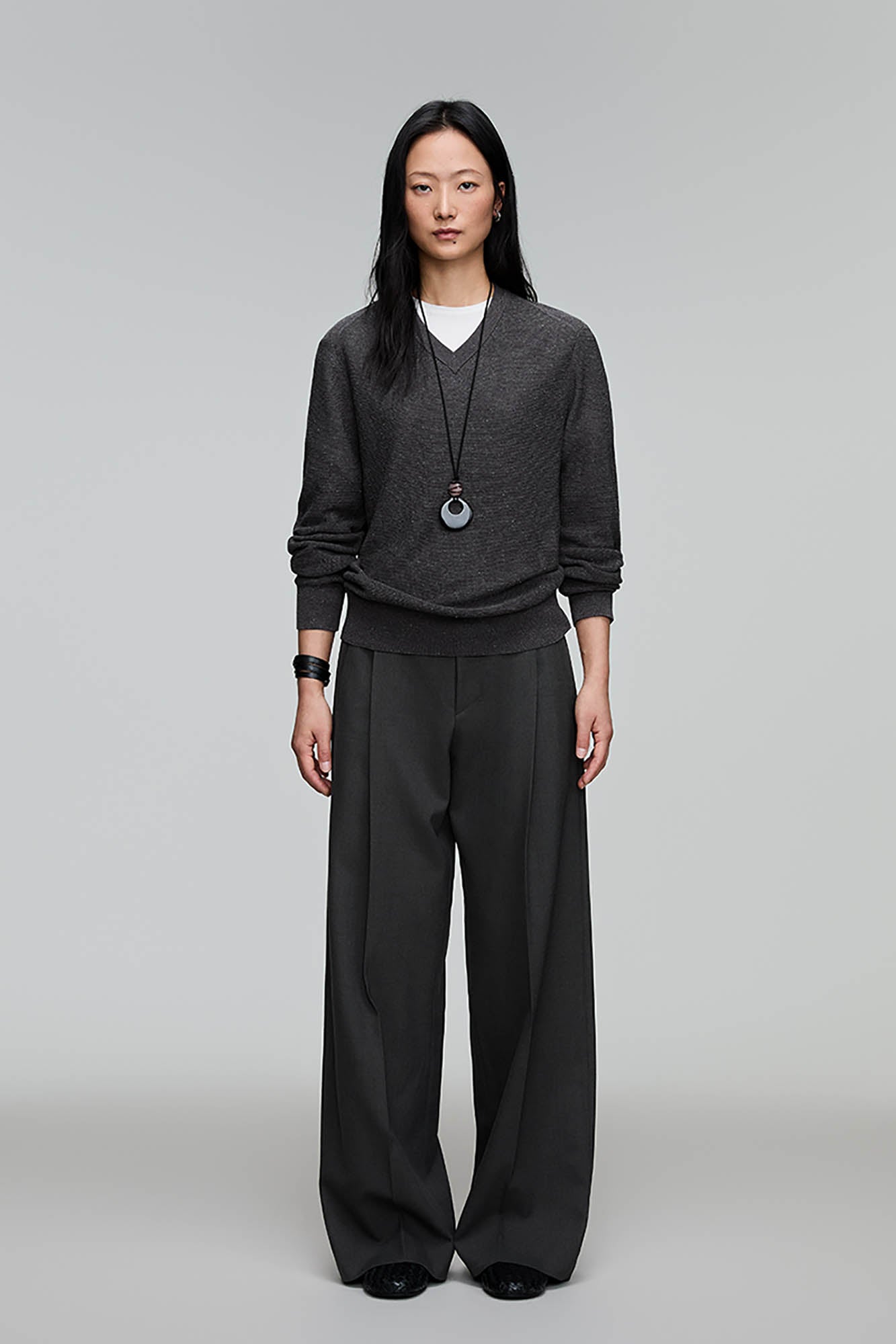 OPICLOTH Pleated Tapered Waist Straight-Leg Trousers