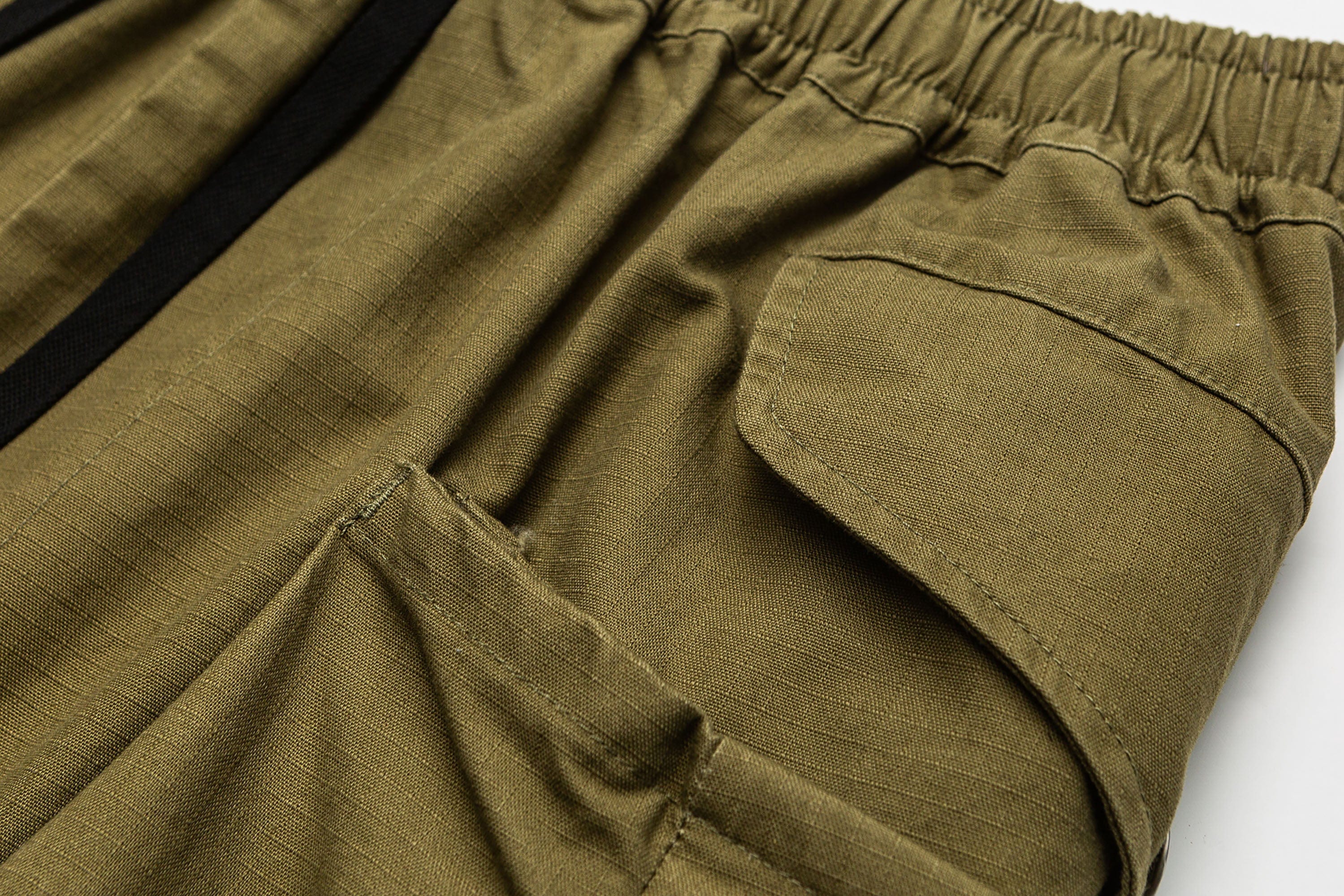 ME DA IGUAL Multi-Pocket Raw Hem Utility Balloon Shorts, premium urban and streetwear designers apparel on PROJECTISR.com, ME DA IGUAL
