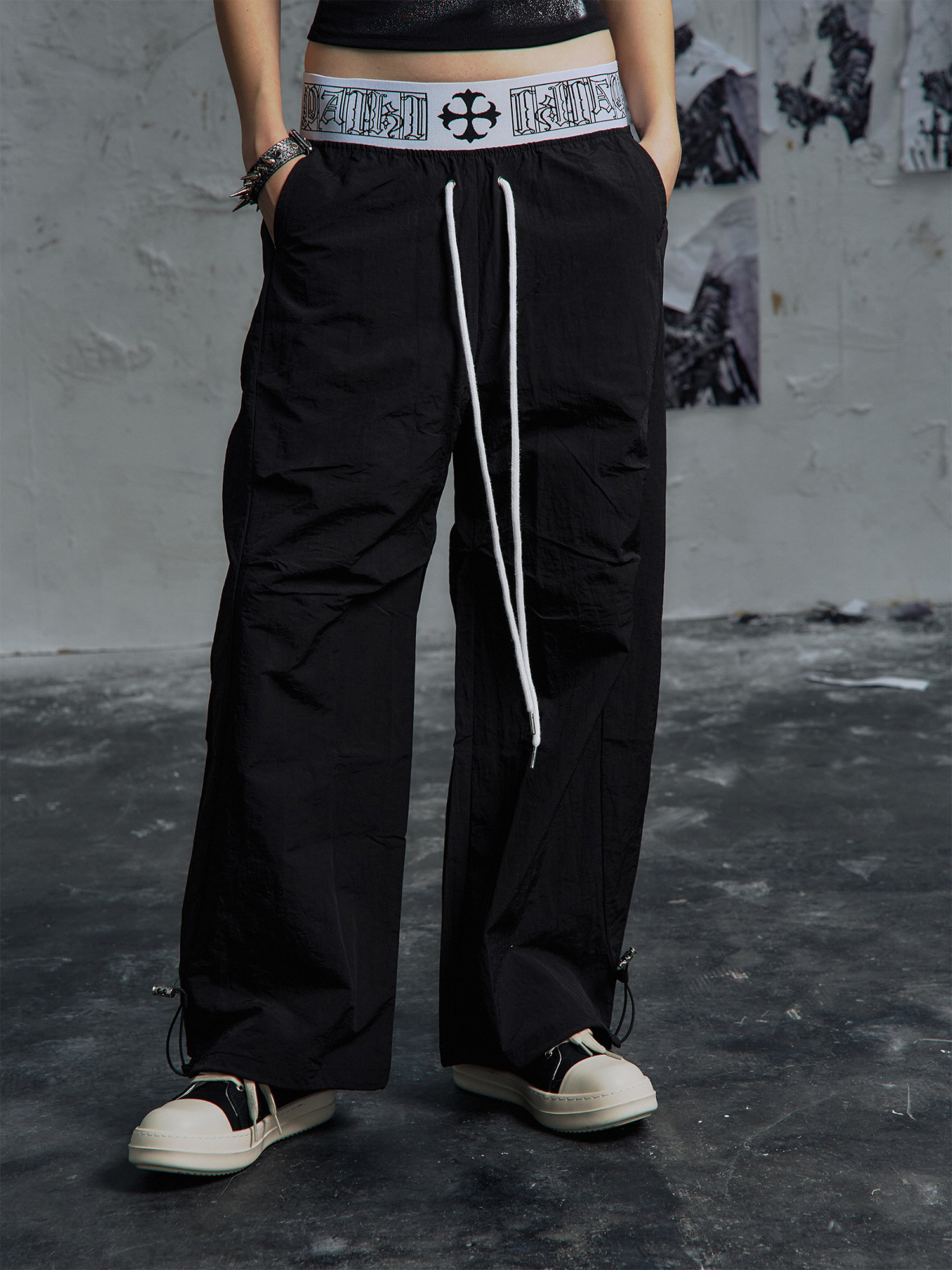 PAIKI Double-Waist Parachute Curved Pants