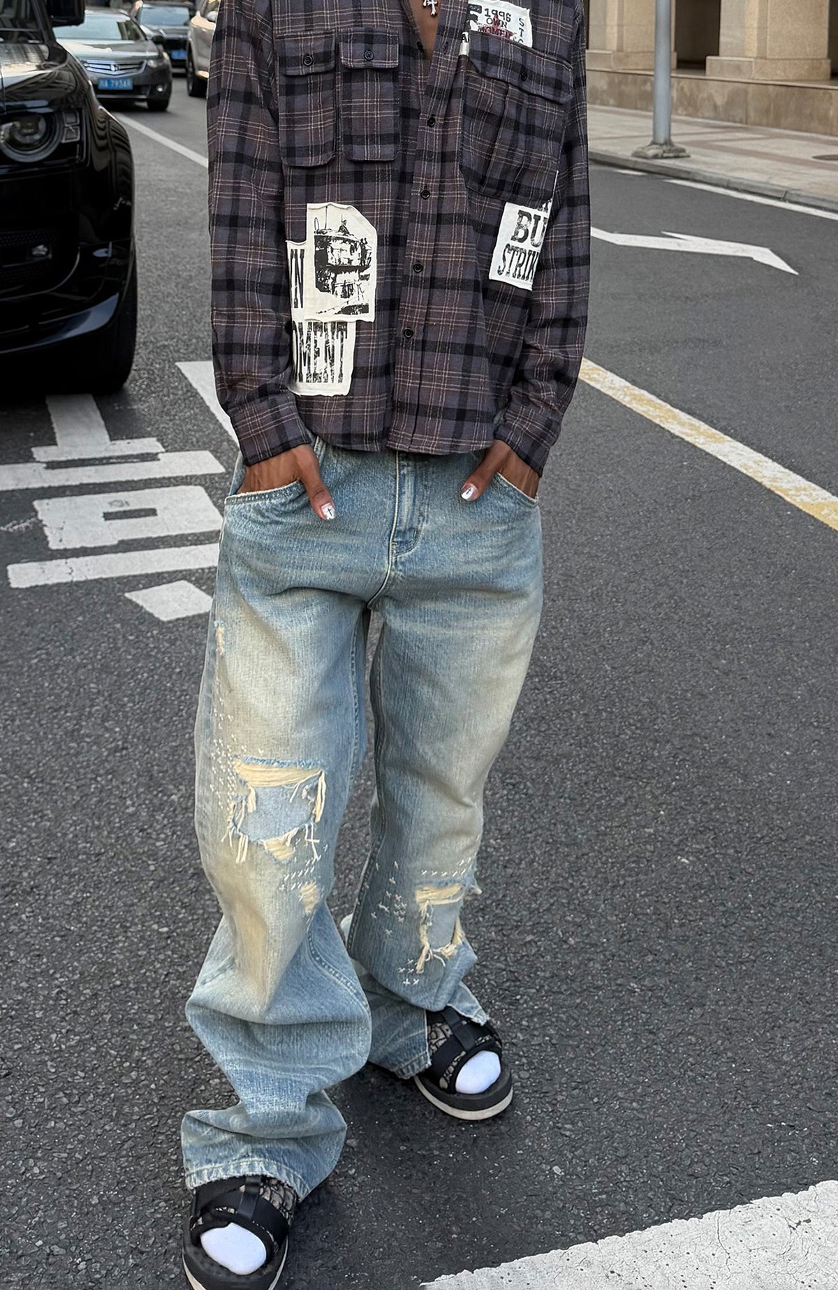 STEEPC Washed Distressed Embroidered Patch Straight-Leg Jeans