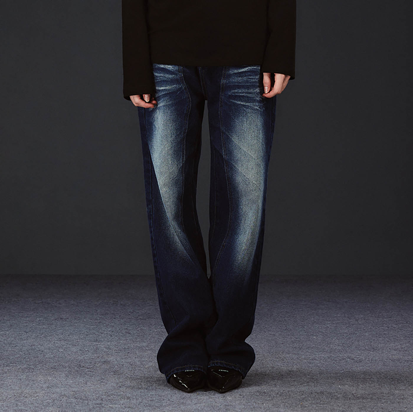 ARTIFICIAL WORLD Crinkled Straight-Leg Washed Jeans