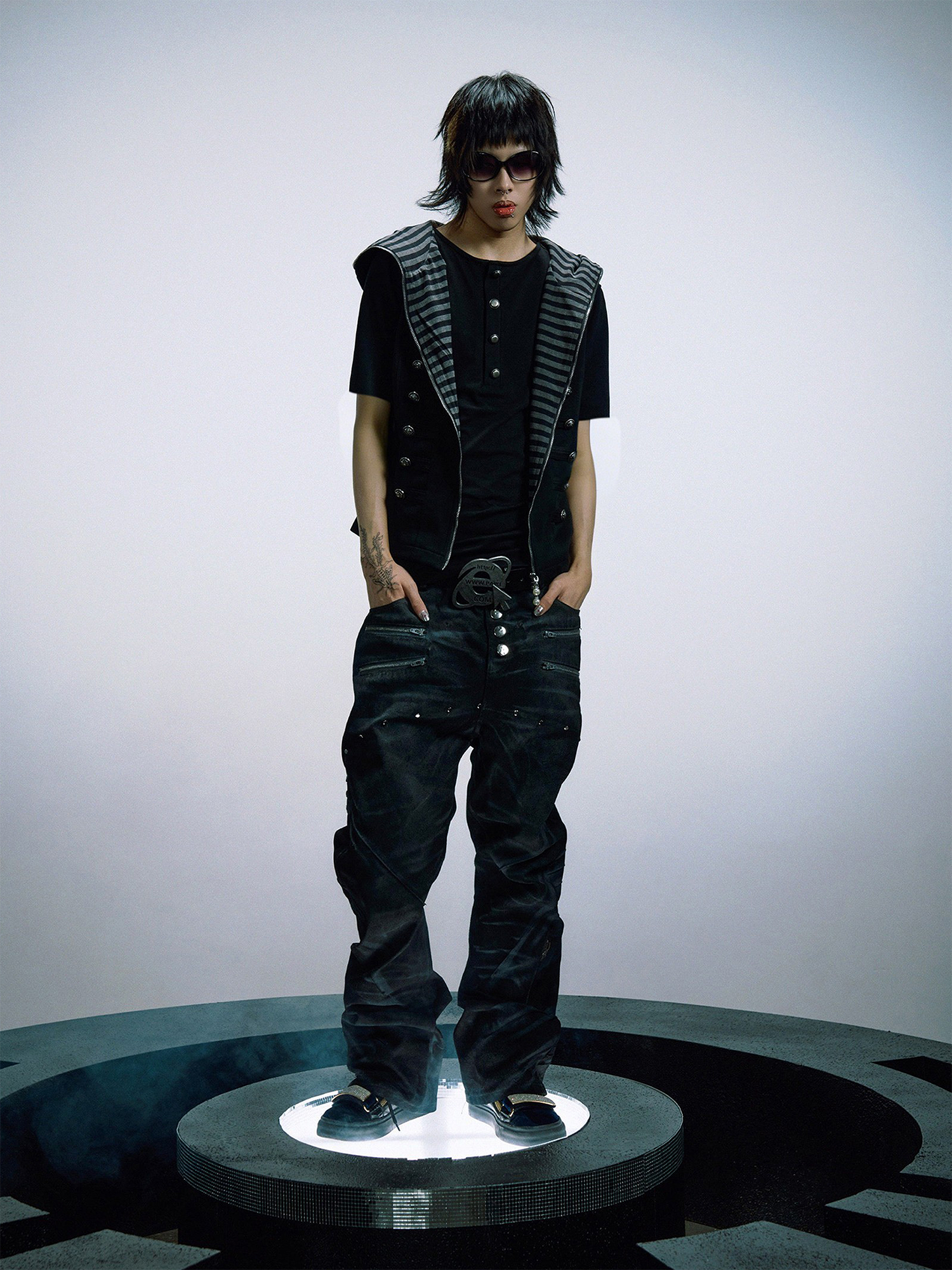 PAIKI Napoleon Button Hooded Short-Sleeve Jacket