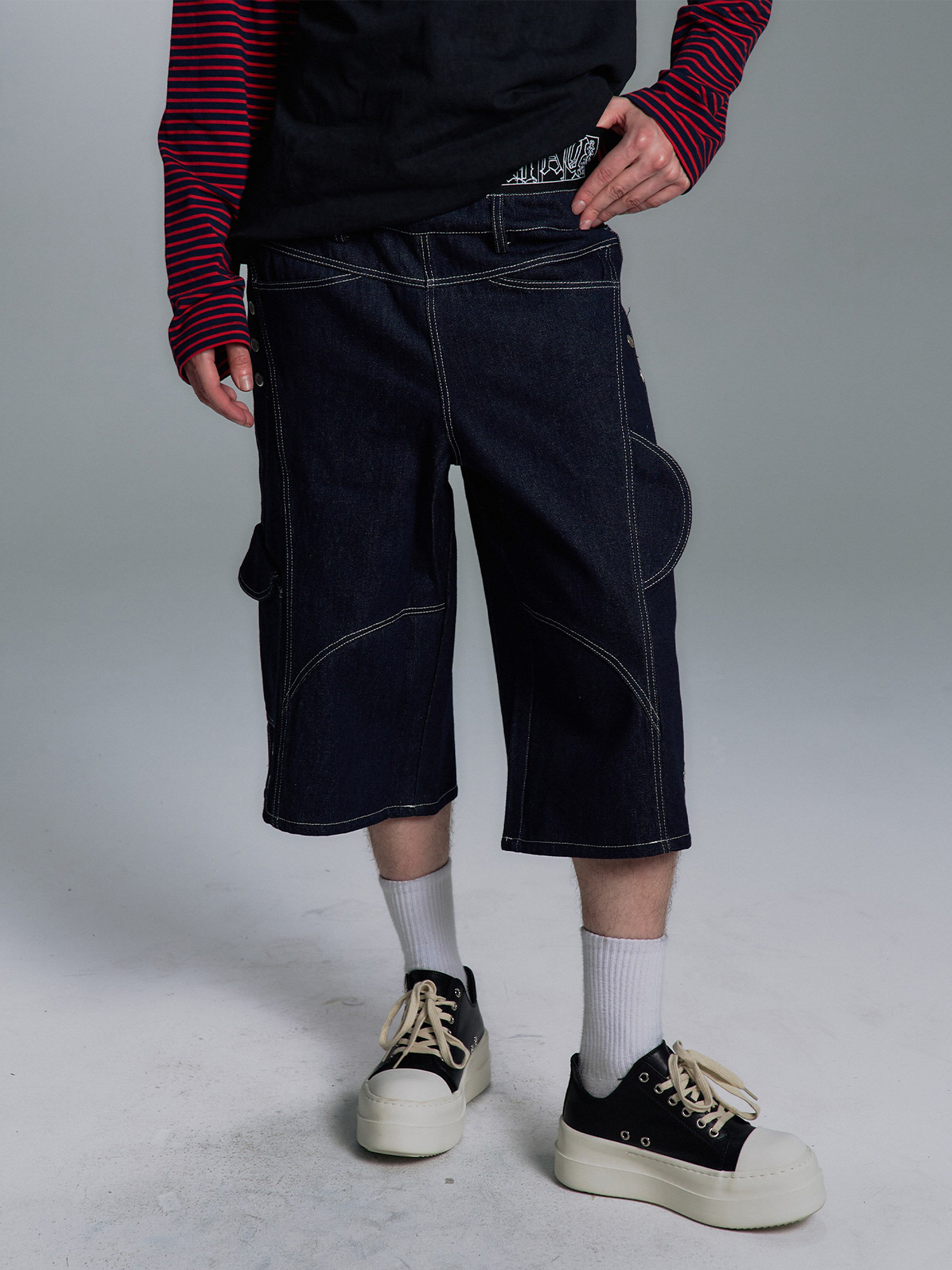 PAIKI Retro Double-Waist Contrast Stitch Cargo Shorts