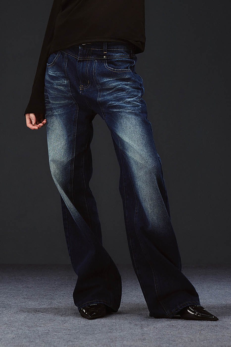 ARTIFICIAL WORLD Crinkled Straight-Leg Washed Jeans