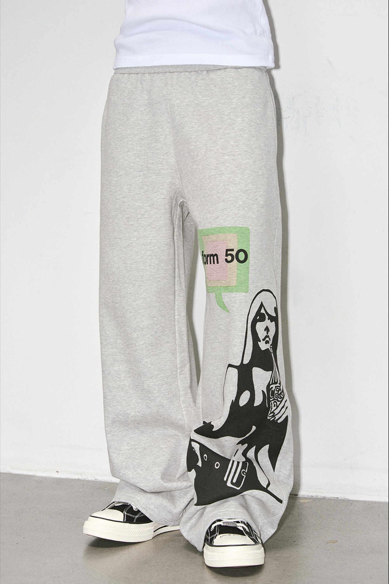 NOVACAM Portrait Graphic Curved Wide-Leg Sweatpants