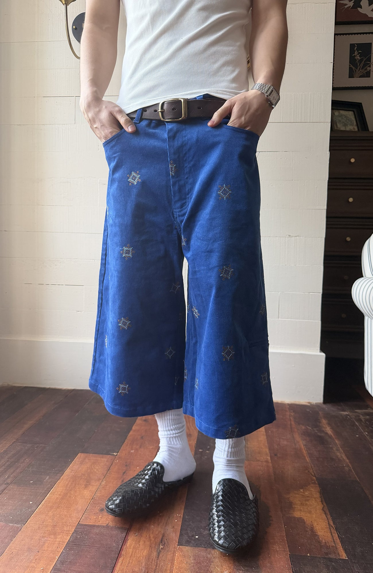 TRECLUB Embroidered Wide-leg Shorts