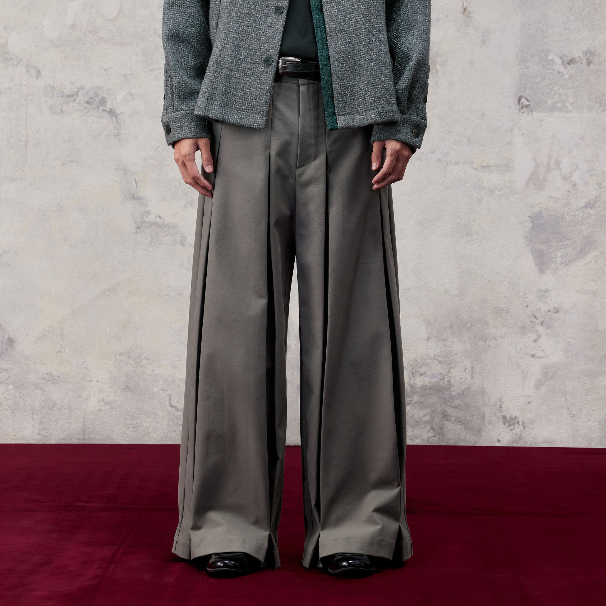 ALVNG AR ANTS Double Pleat Panel Wide-Leg Trousers