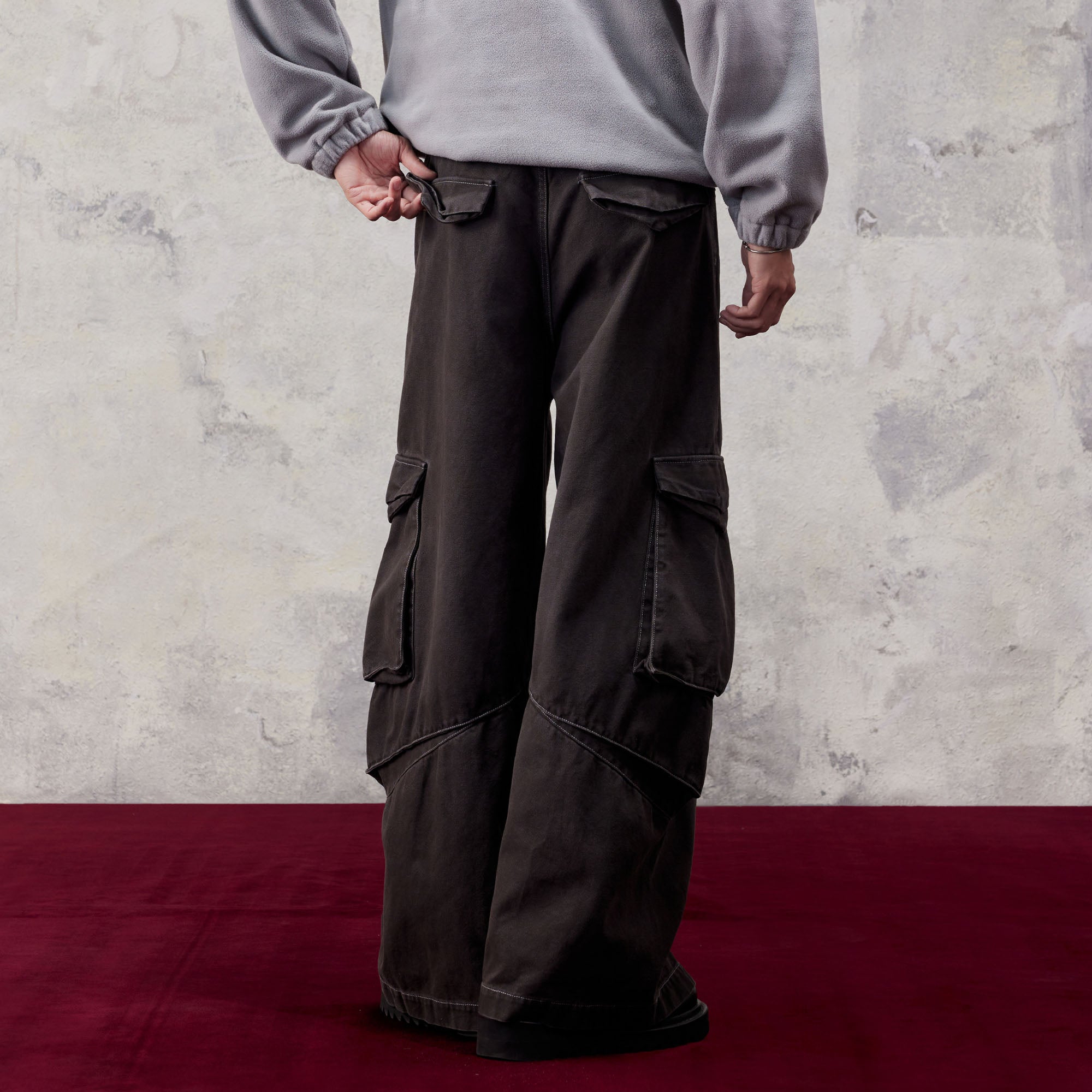 ALVNG AR ANTS Washed Big Pockets Wide-Leg Cargo Pants