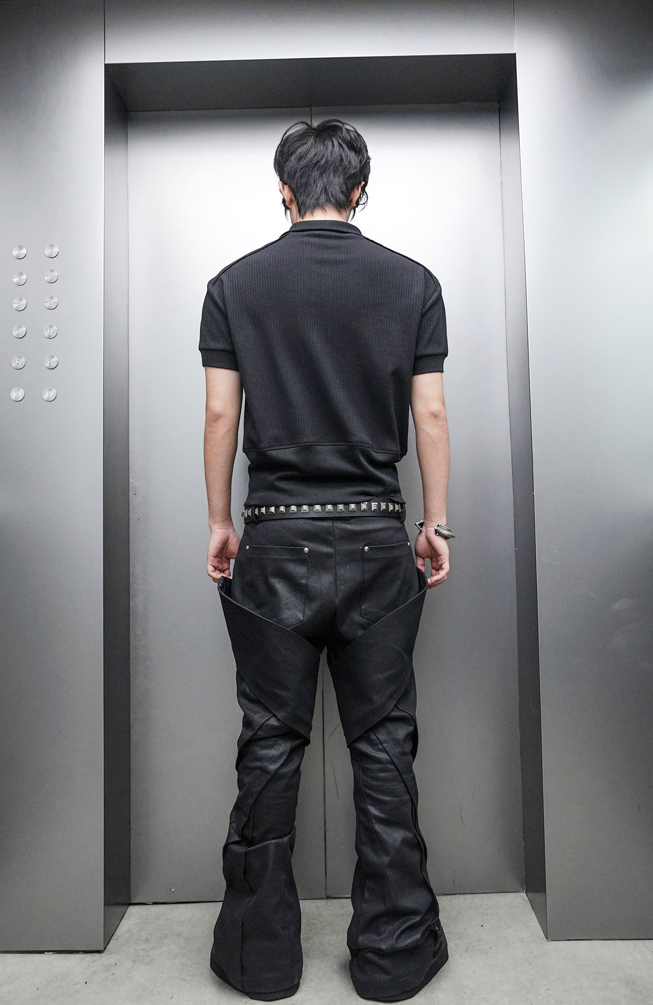 SSIN7 Wing Pocket Waxed Flared Jeans