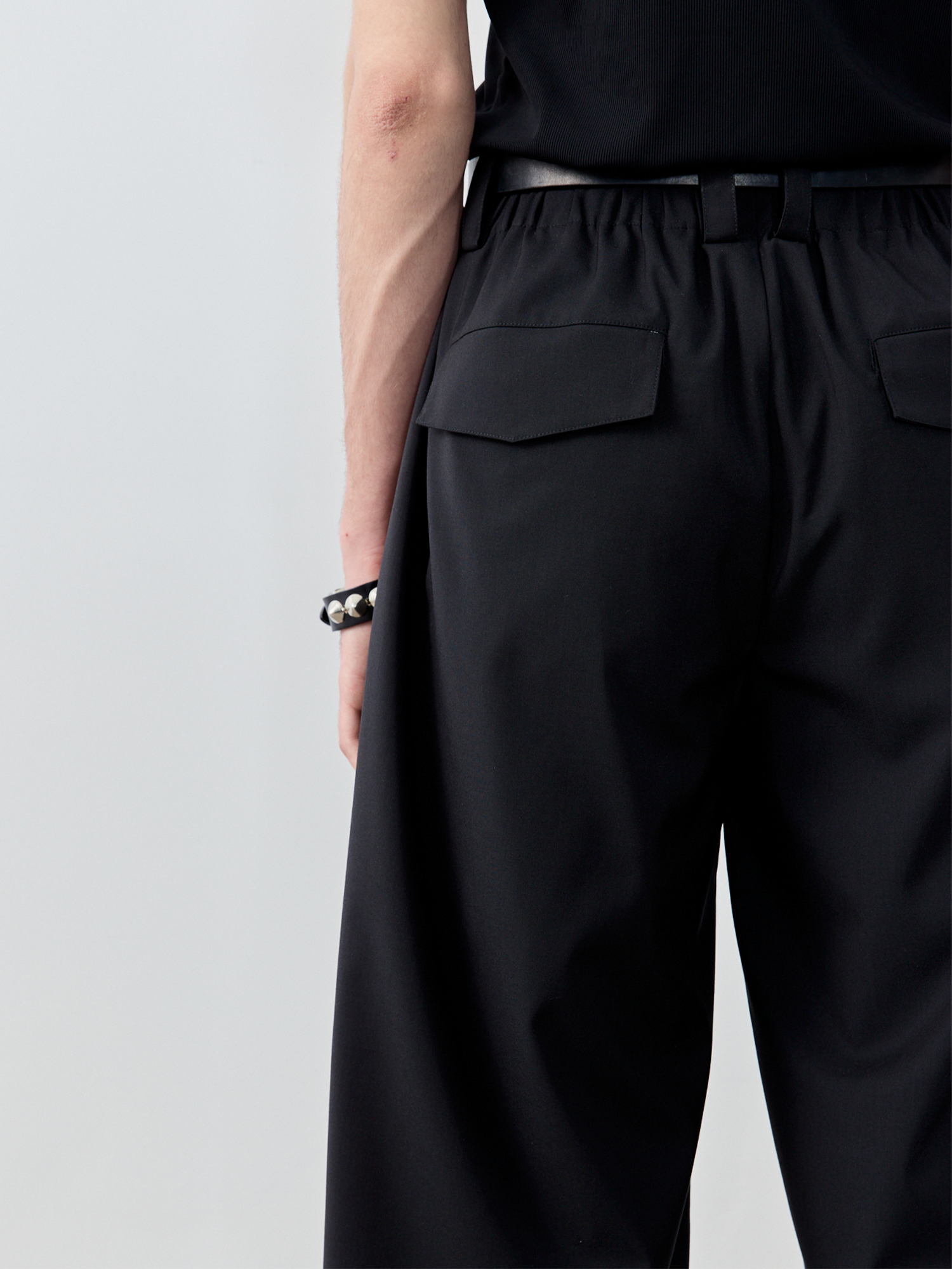 GRAINMUSTARD High-Waist Pleated Wool-Blend Cropped Trousers