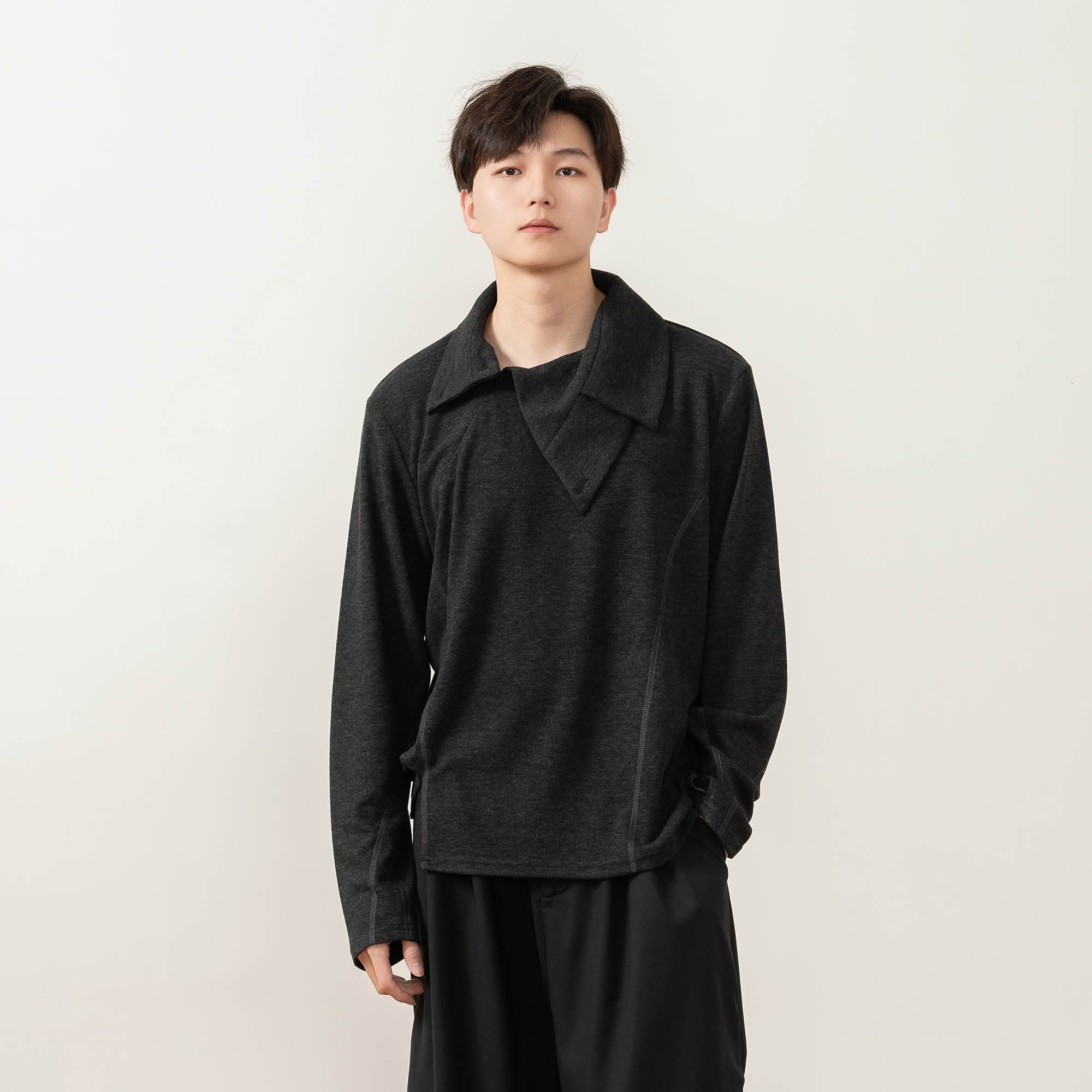 MOITIEDEPETALE Asymmetrical Collar Stitch Spliced Pullover