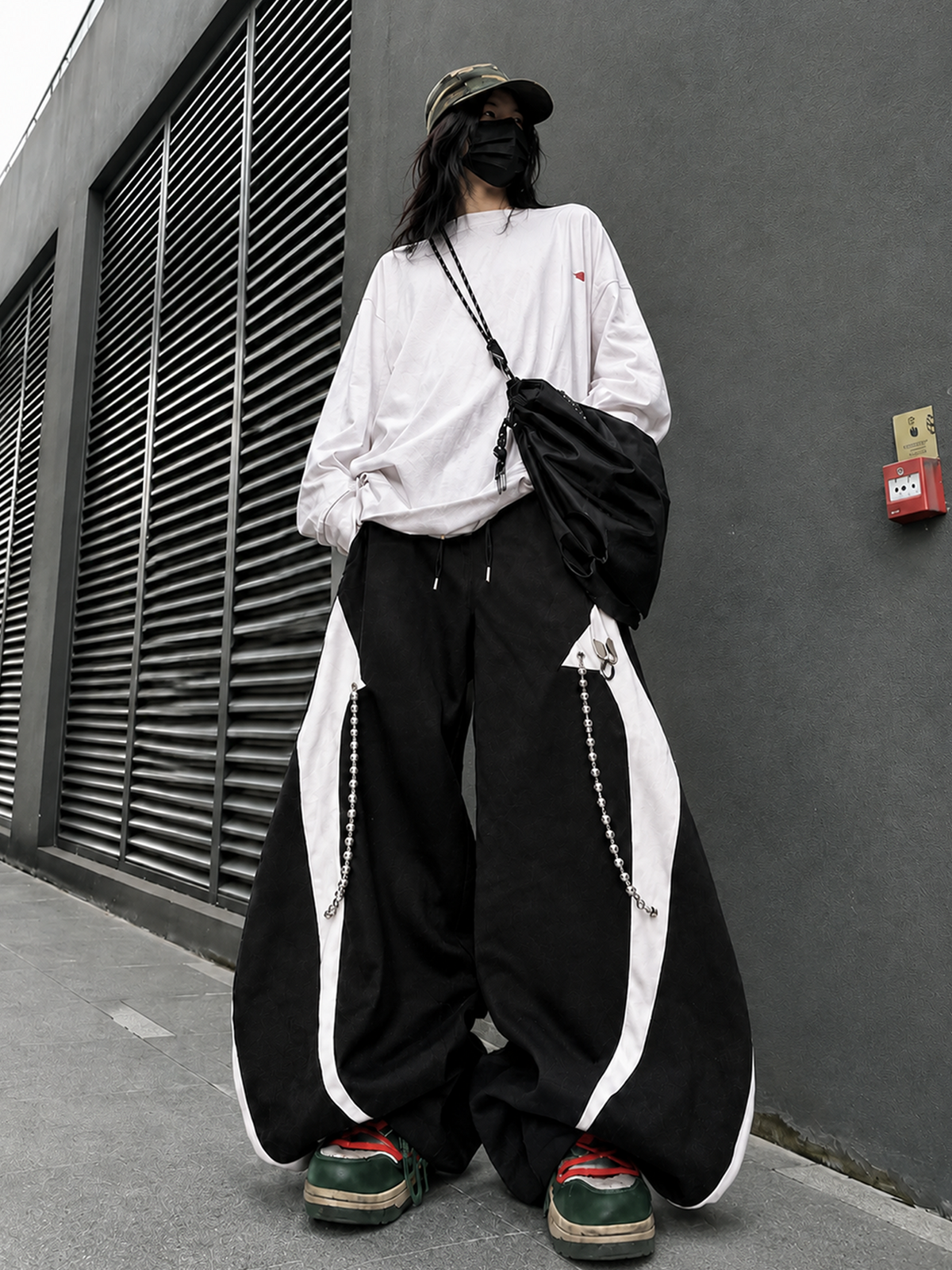 UUCSCC Spliced Contrast Wide-Leg Curved Pants, premium urban and streetwear designers apparel on PROJECTISR.com, UUCSCC
