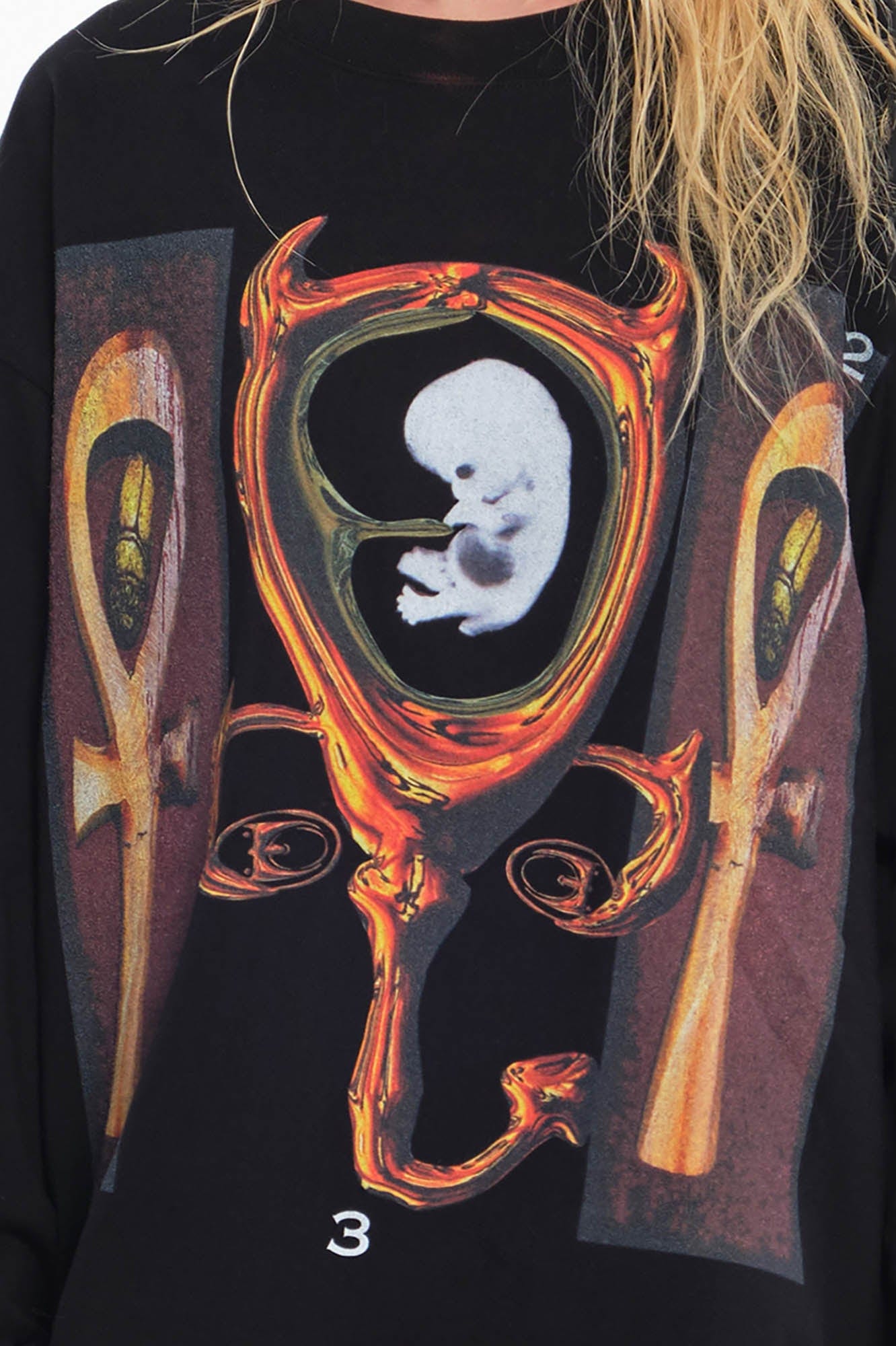 EMBRYO Cave Cross Graphics Long-Sleeve Tee