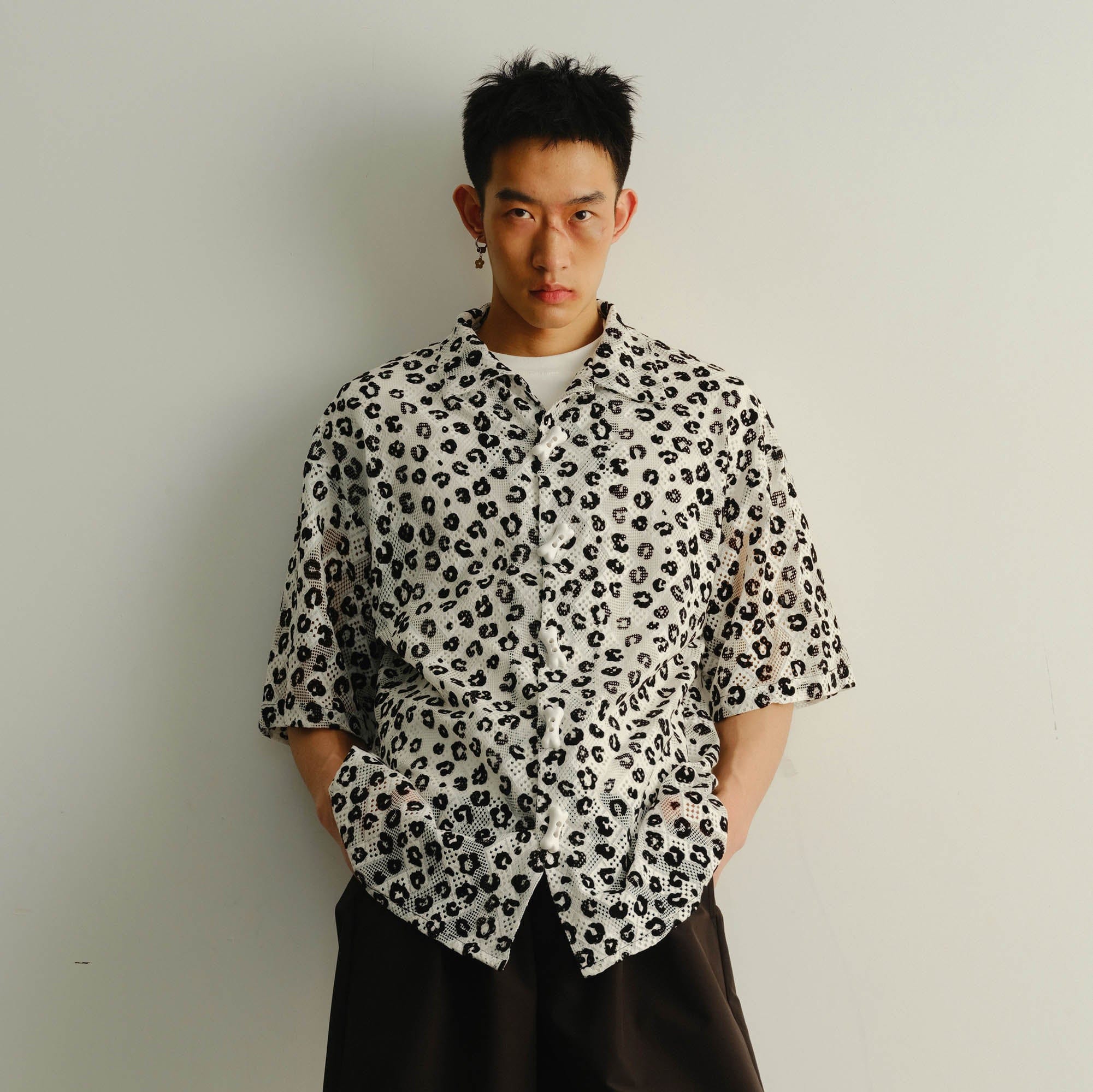 KADAKADA Leopard Lace Bone-Button Shirt
