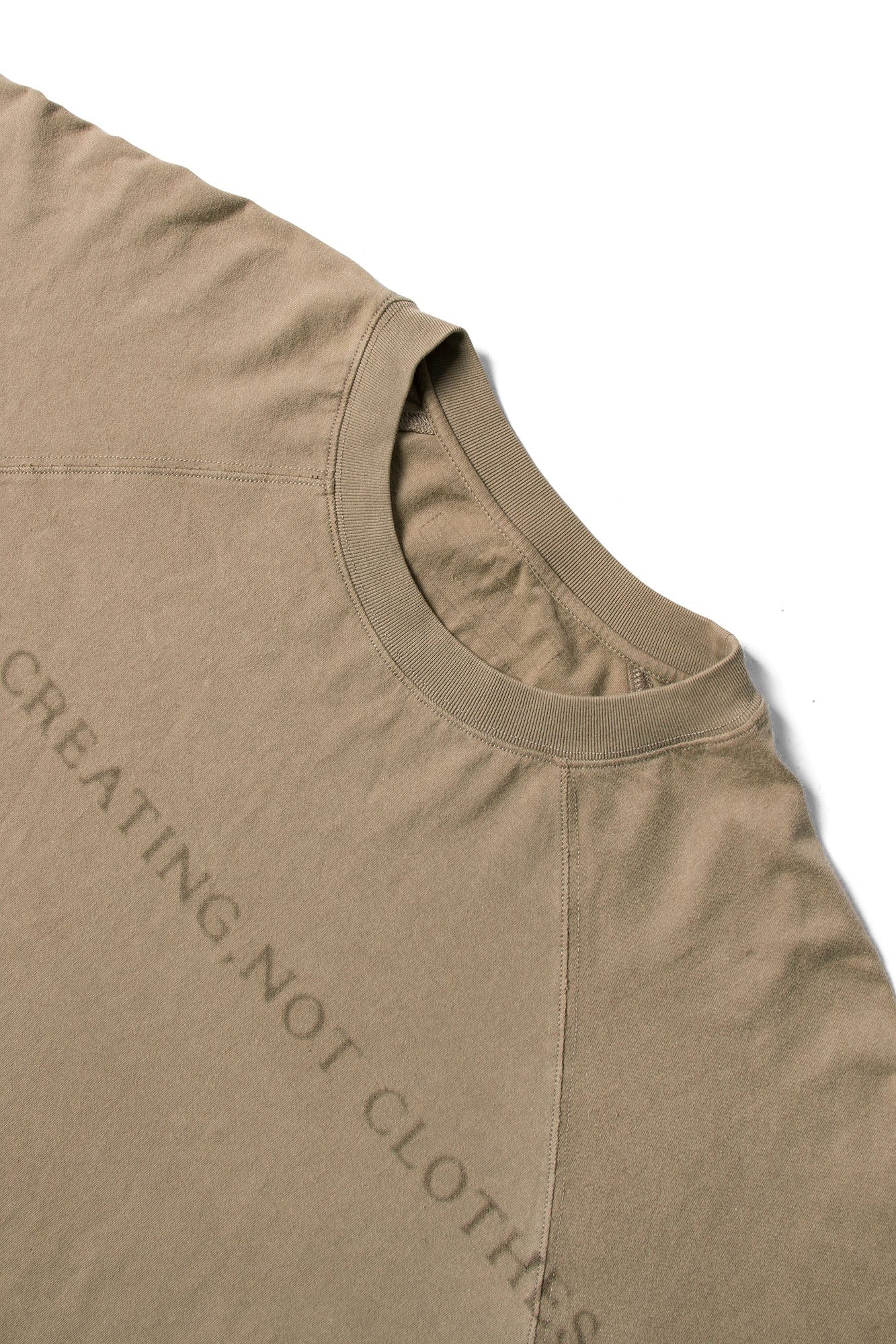 国内で当店のみ RELABEL - Slogan Washed Spliced Raglan Tee RELABEL Slogan Washed Spliced Raglan T-Shirt