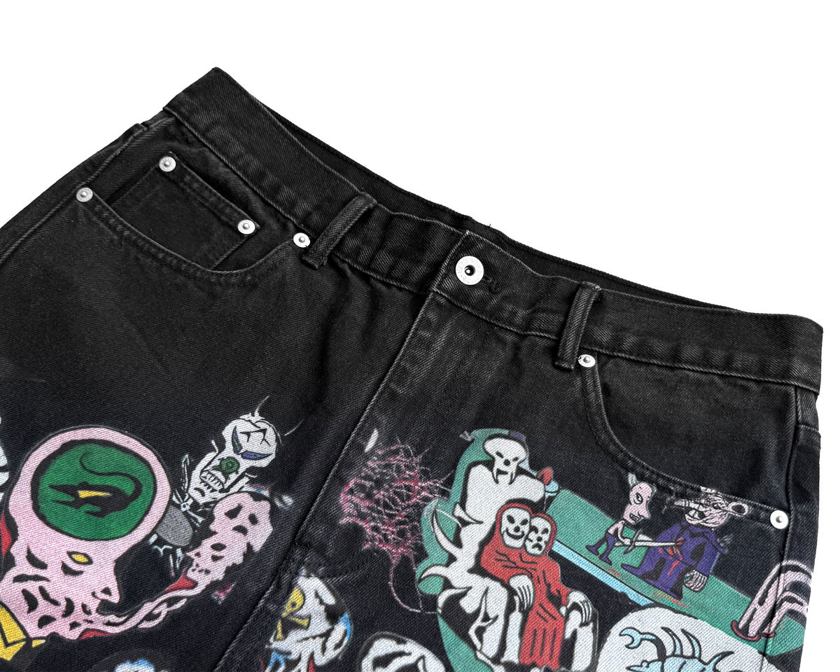 CINDER VEIN Full-Print Skull Washed Flared Jeans