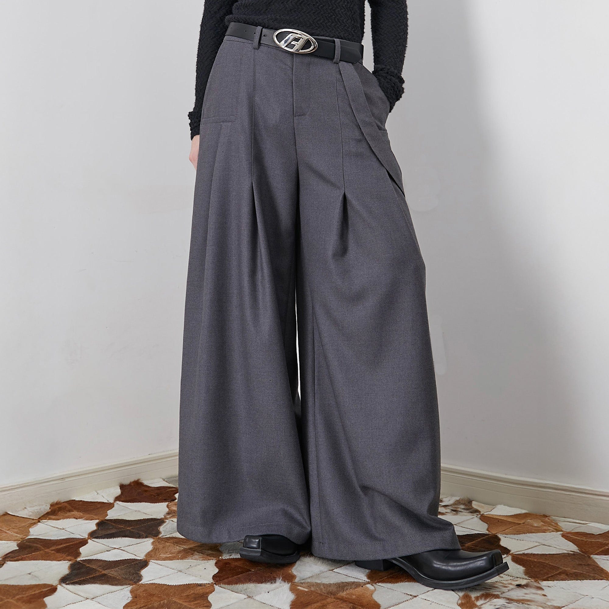 ASSEEN Asymmetrical Tab Pleated Wide-Leg Pants Gray, premium urban and streetwear designers apparel on PROJECTISR.com, ASSEEN