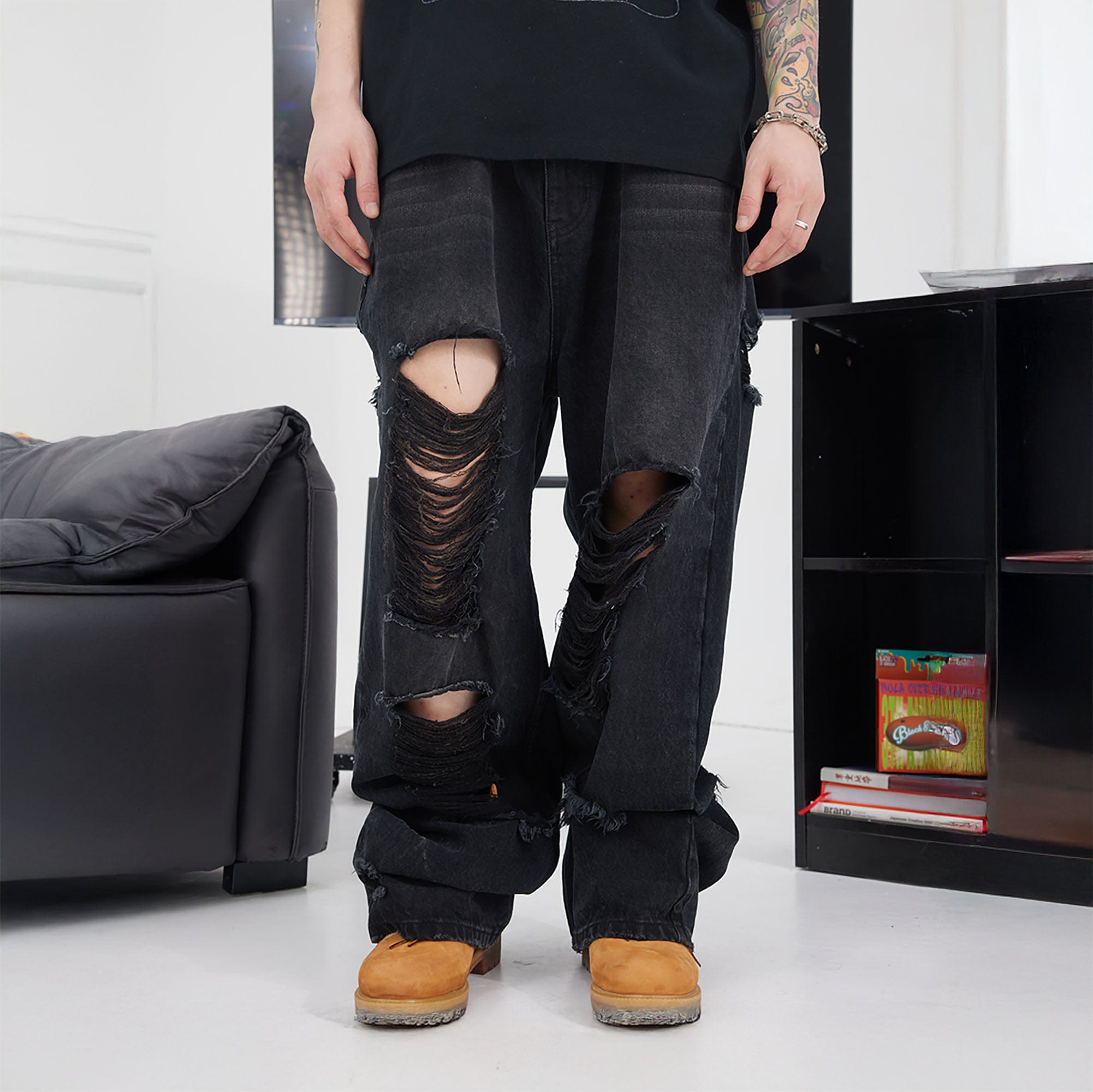 BLACK8MOB Heavy Ripped Washed Baggy Jeans