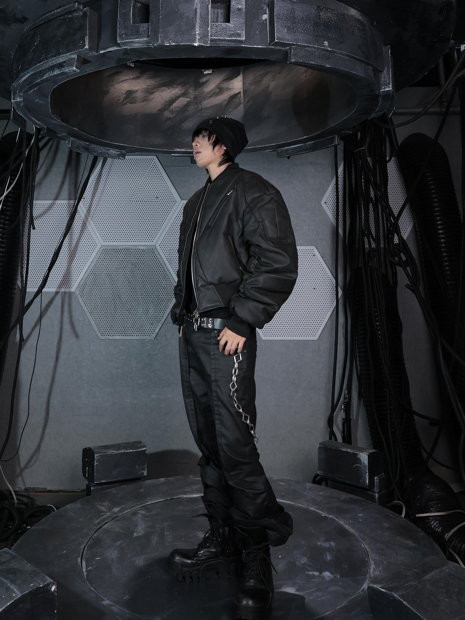 SSIN7 Panel-Structured Bomber Jacket