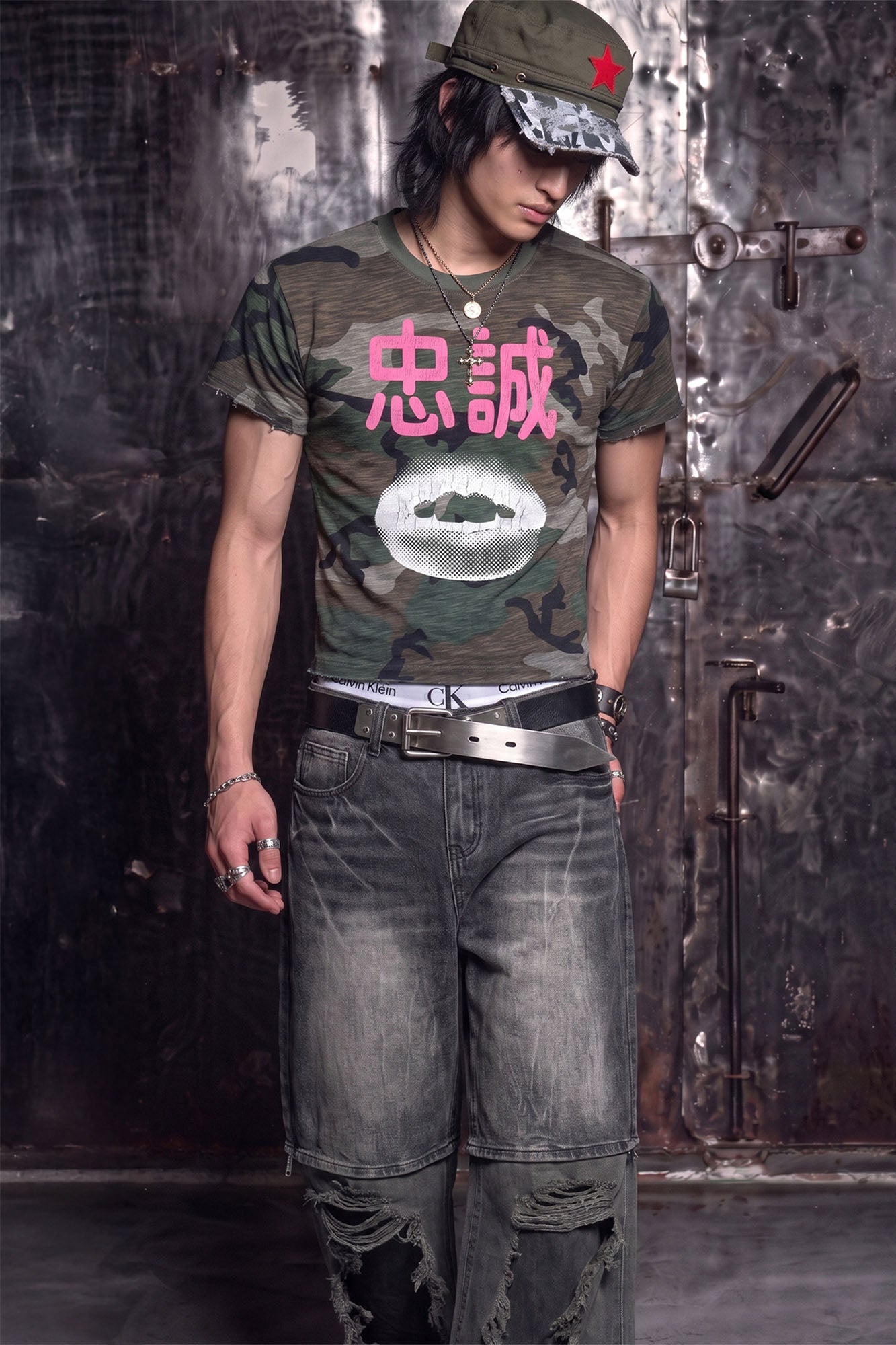 NOTHINGNESS WORLD Camo Full-Print Washed Retro Graphic Tee