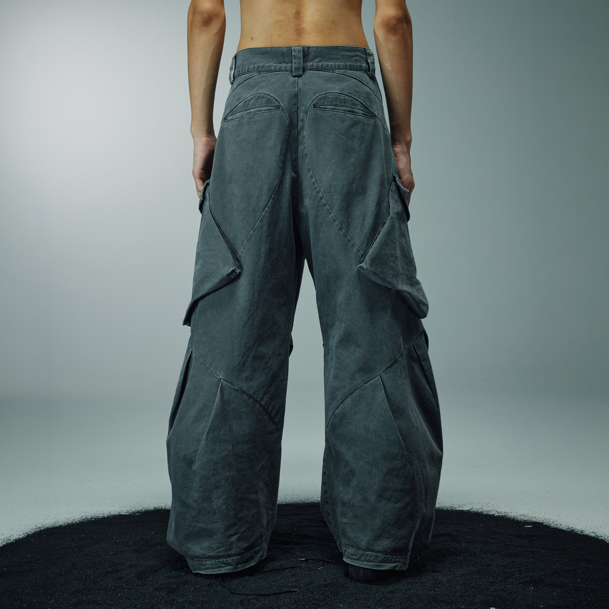 AVINMADE Curved-Blade Paneled Cargo Jeans