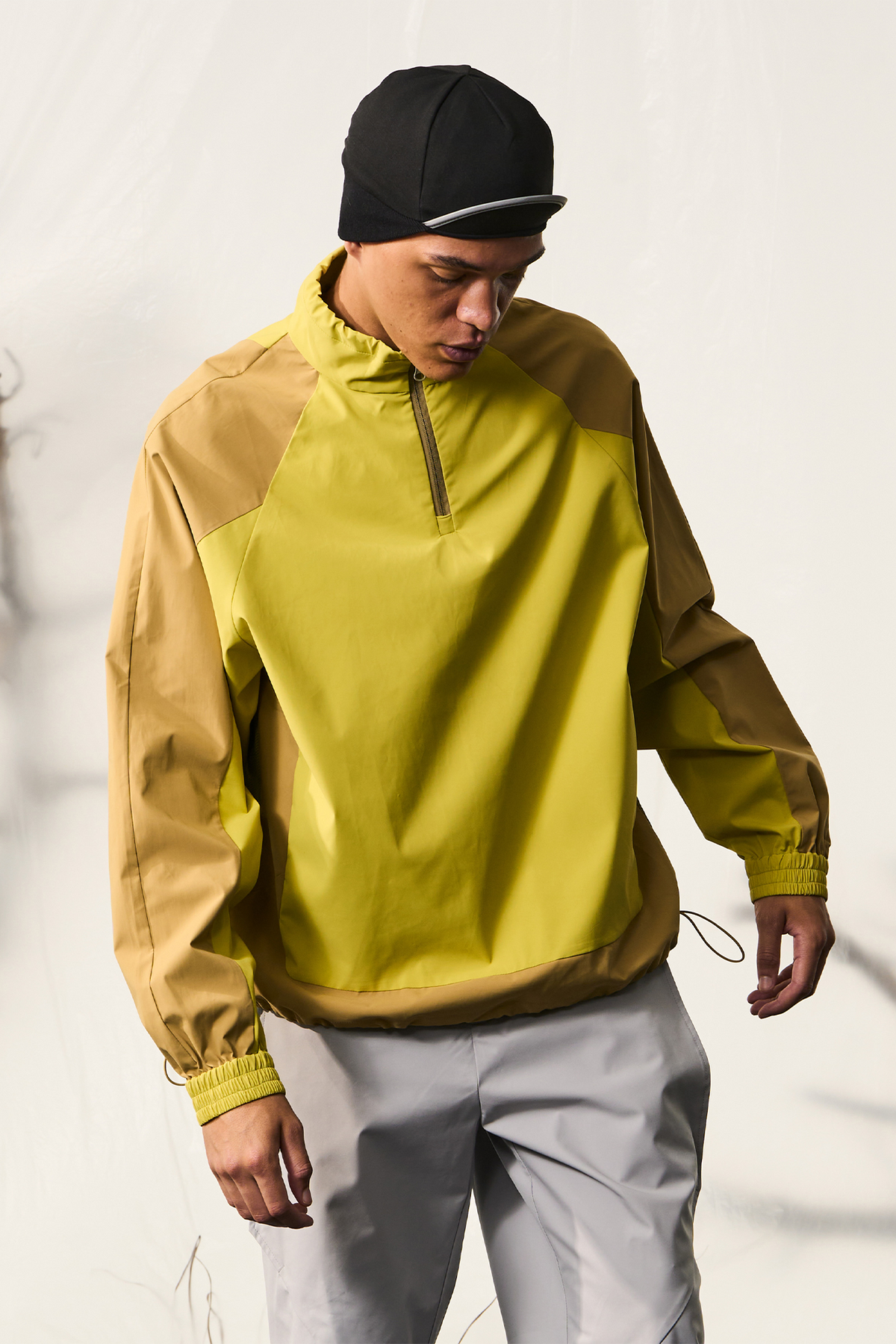 HALCYON Half-Zip Splash-Proof Windbreaker Pullover