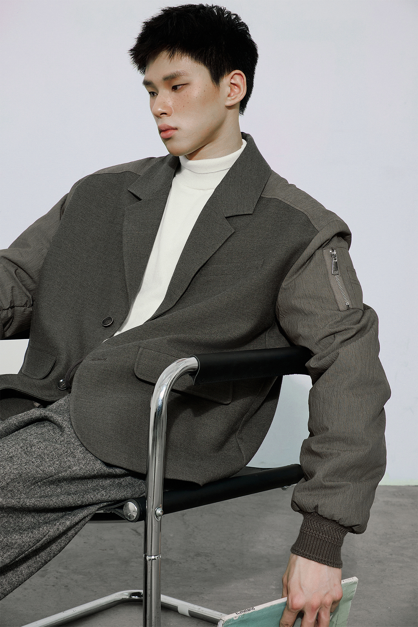 SAME FLOW Multi-Pocket Paneled Bomber-Sleeve Suit Jacket