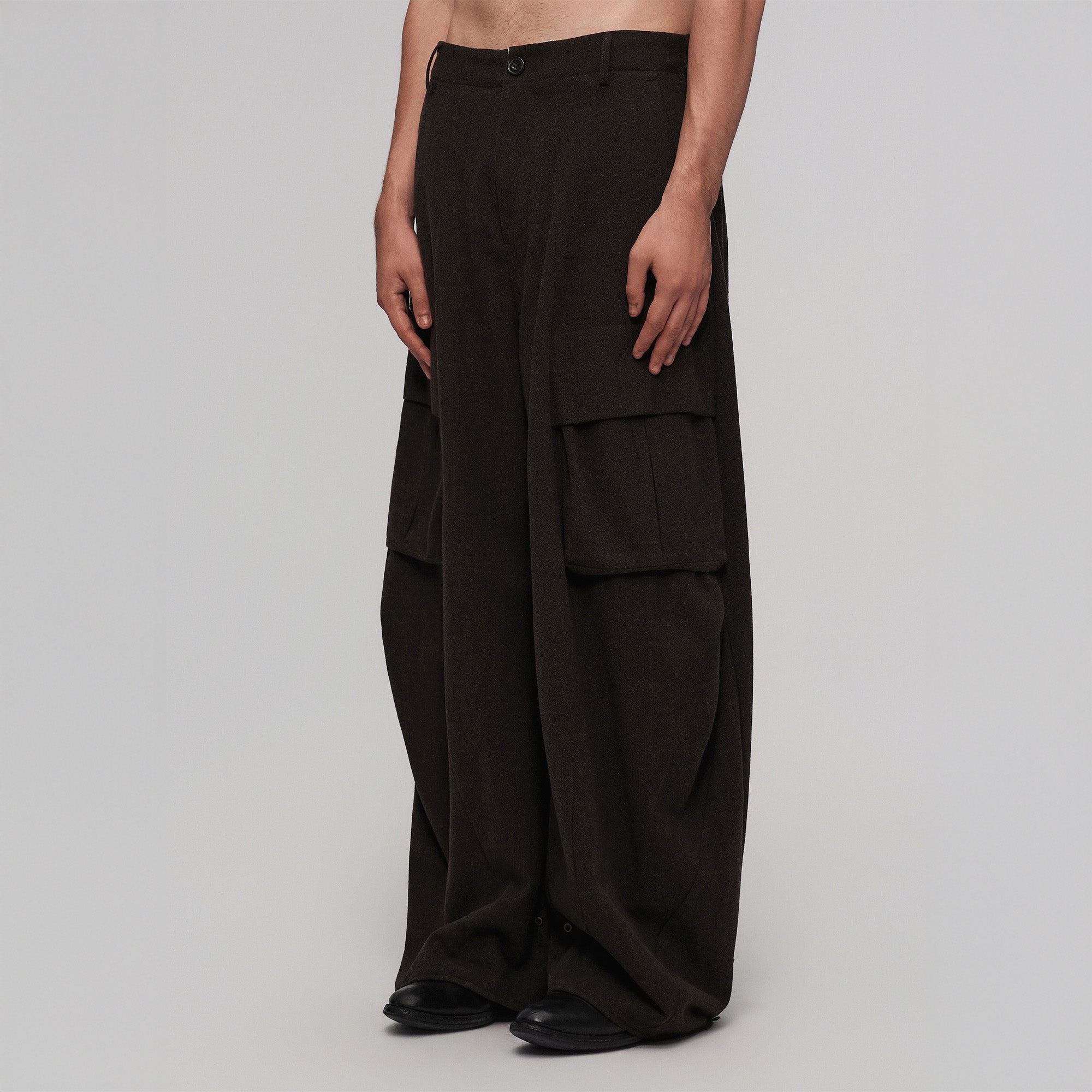 ILNya Nieternite Nifutur Minimal Wool-Blend Big-Pocket Wide-Leg Pants