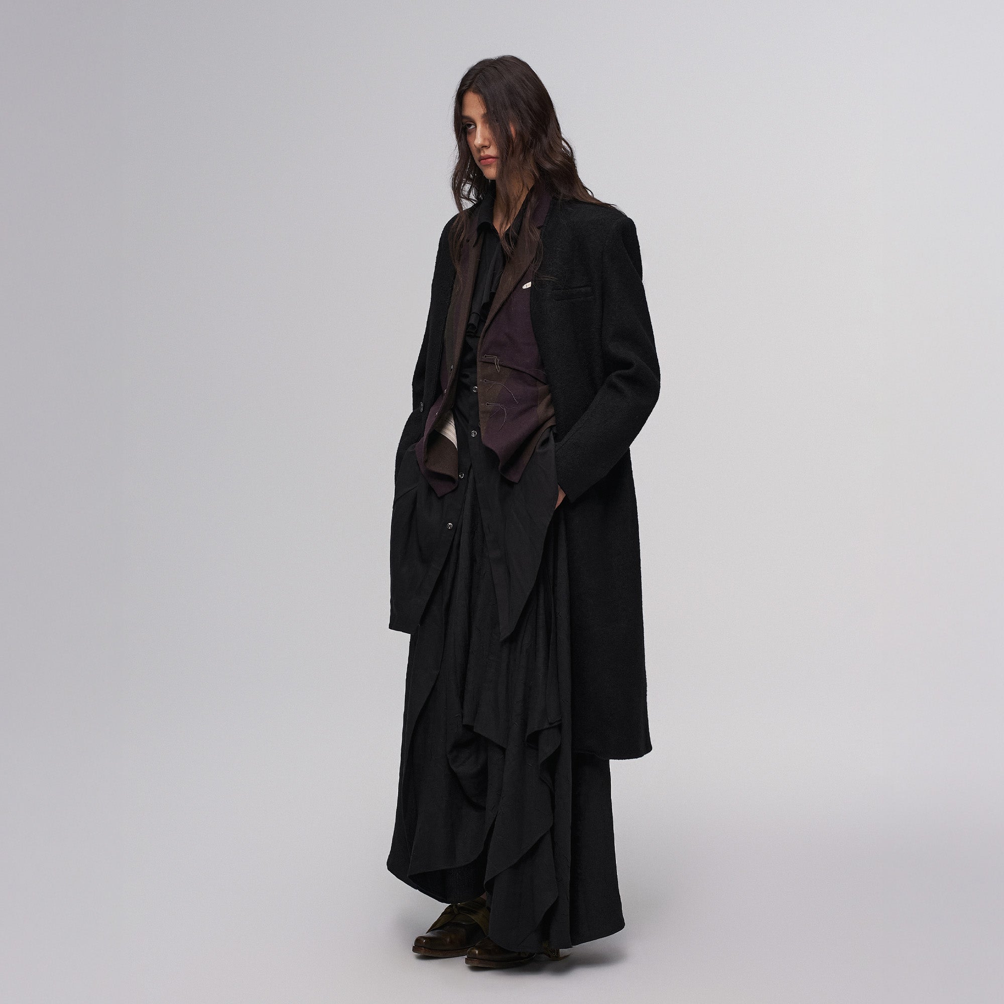 ILNya Nieternite Nifutur Essential Collarless Heavyweight Wool Coat