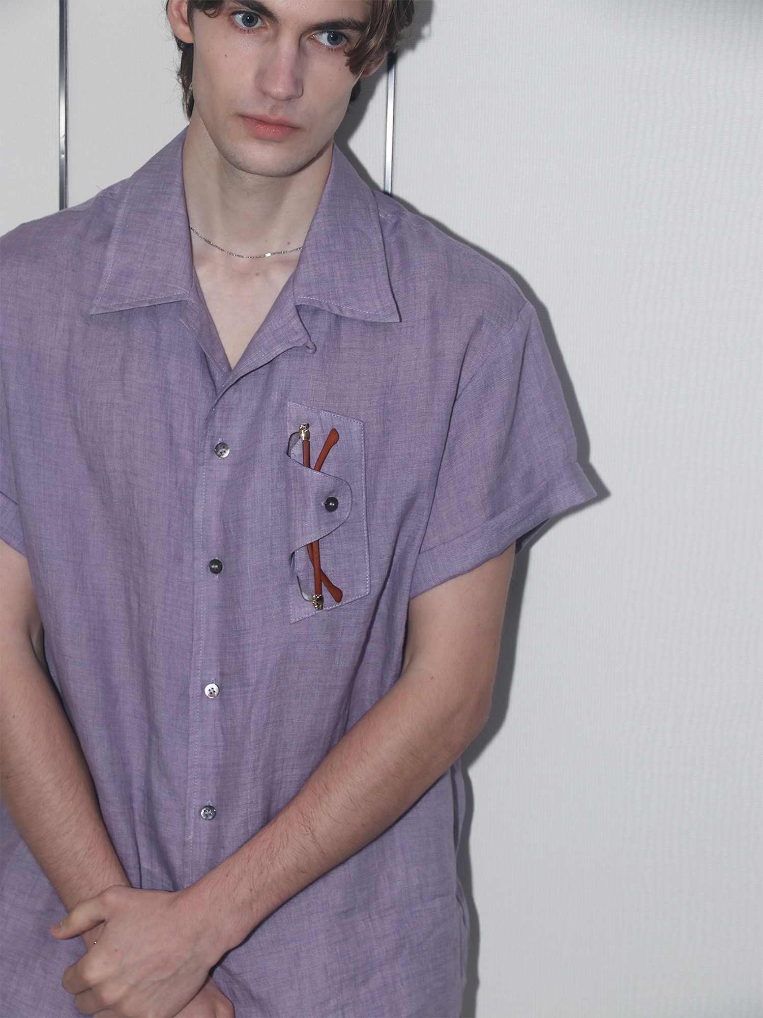 ASSEEN Linen Glasses Pocket Half Shirt