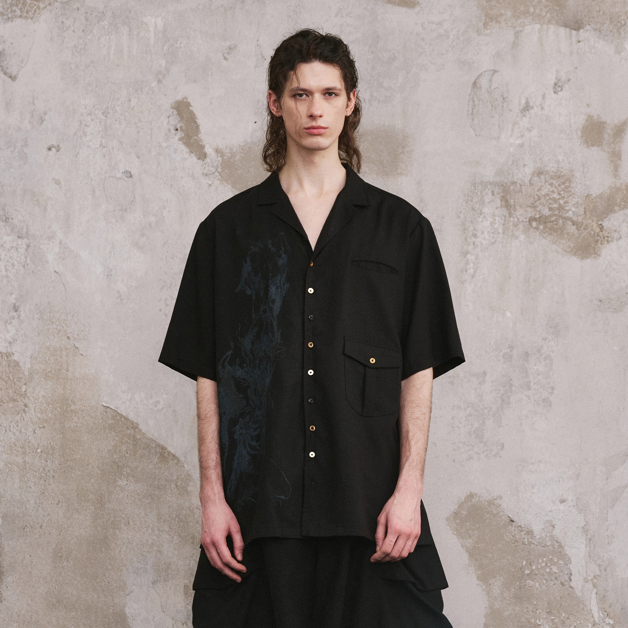 ILNya Nieternite Nifutur Tonal Graphic Cupro Half Shirt
