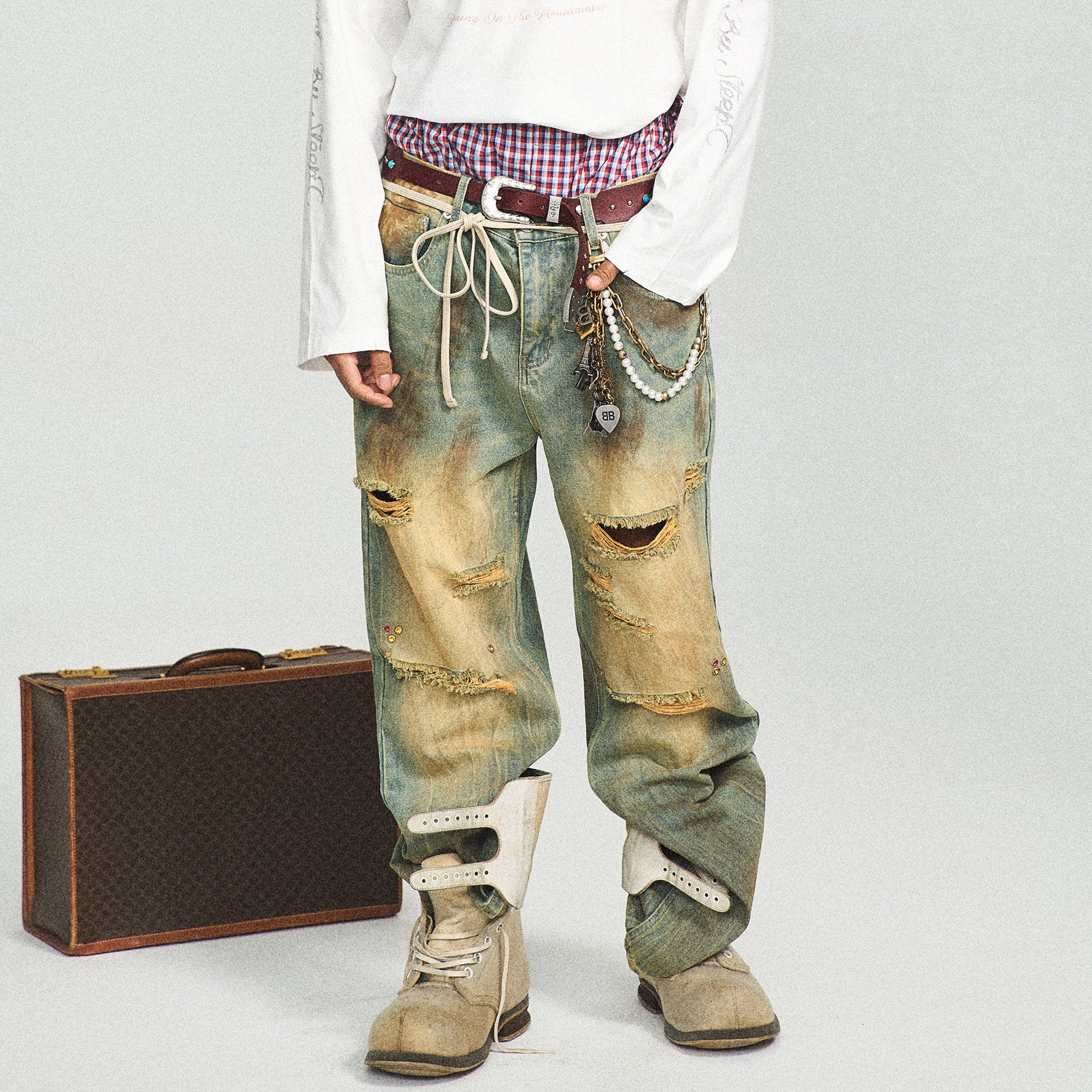 STEEPC Acid-Washed Ripped Flare Jeans