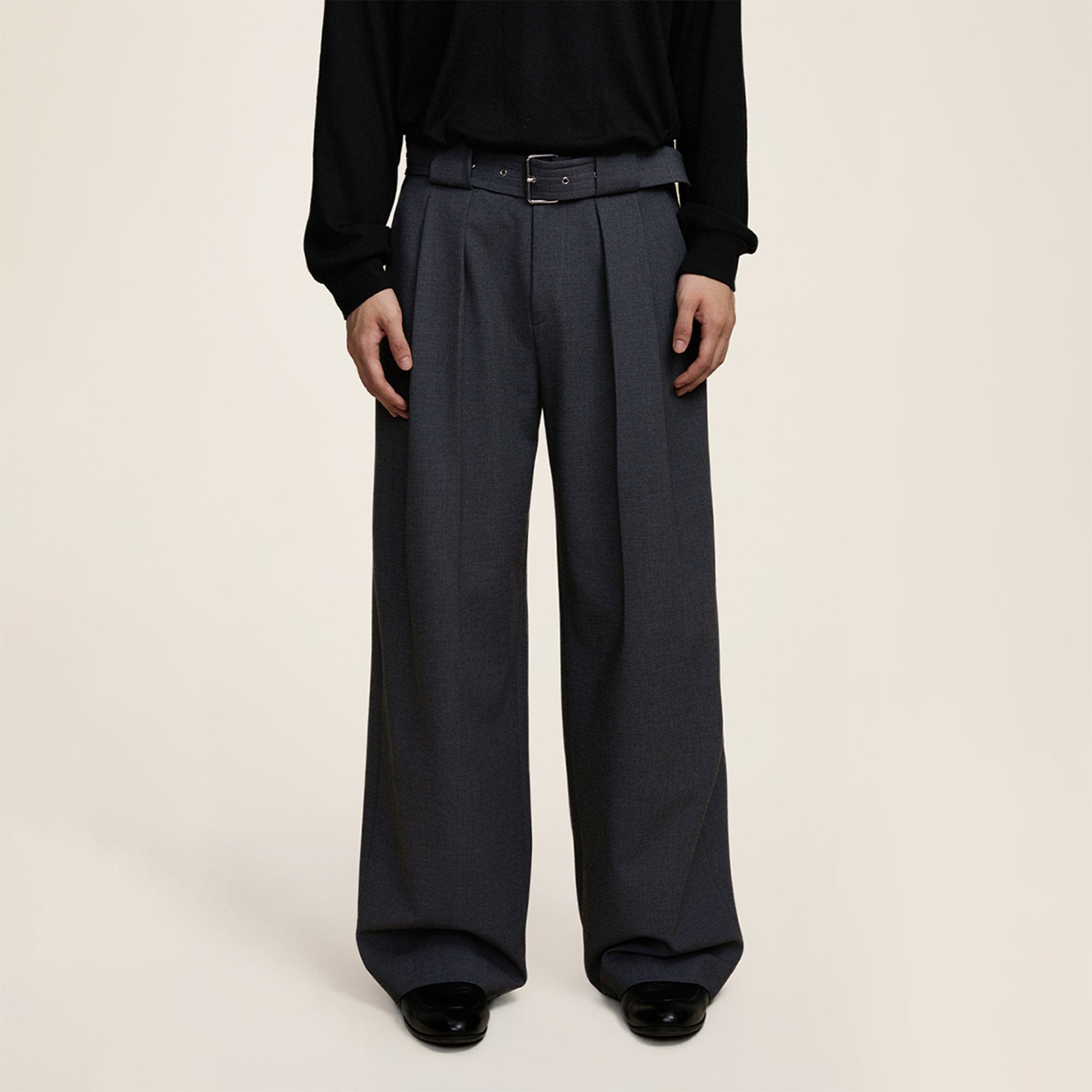 OPICLOTH Classic Pleated Belt Trousers