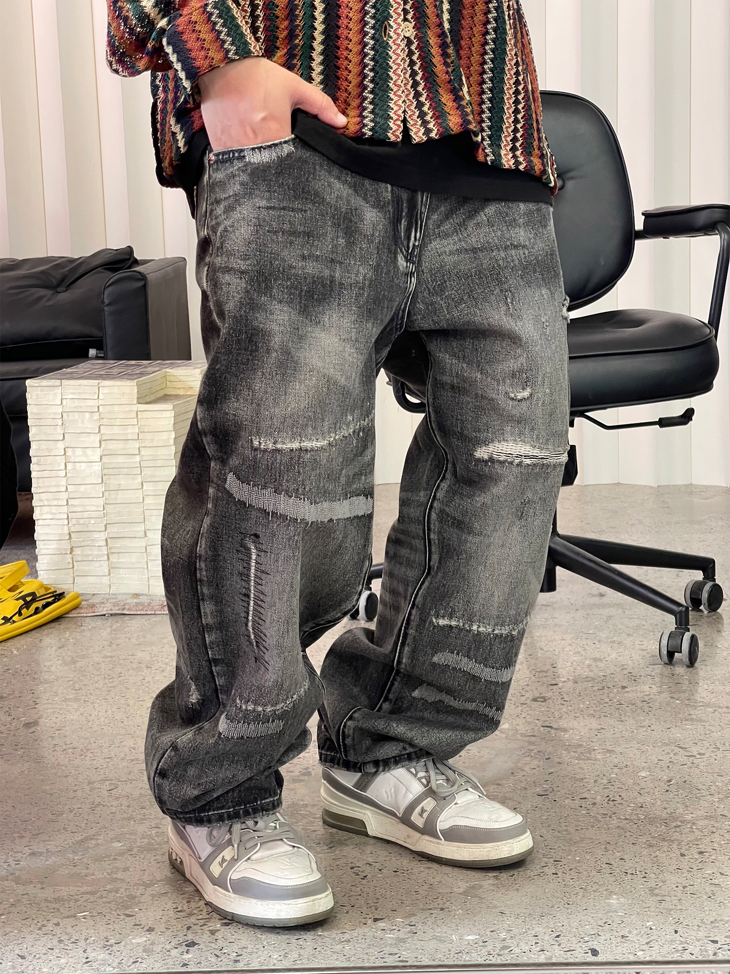 ME DA IGUAL Washed Destroyed Patch Straight-Leg Jeans