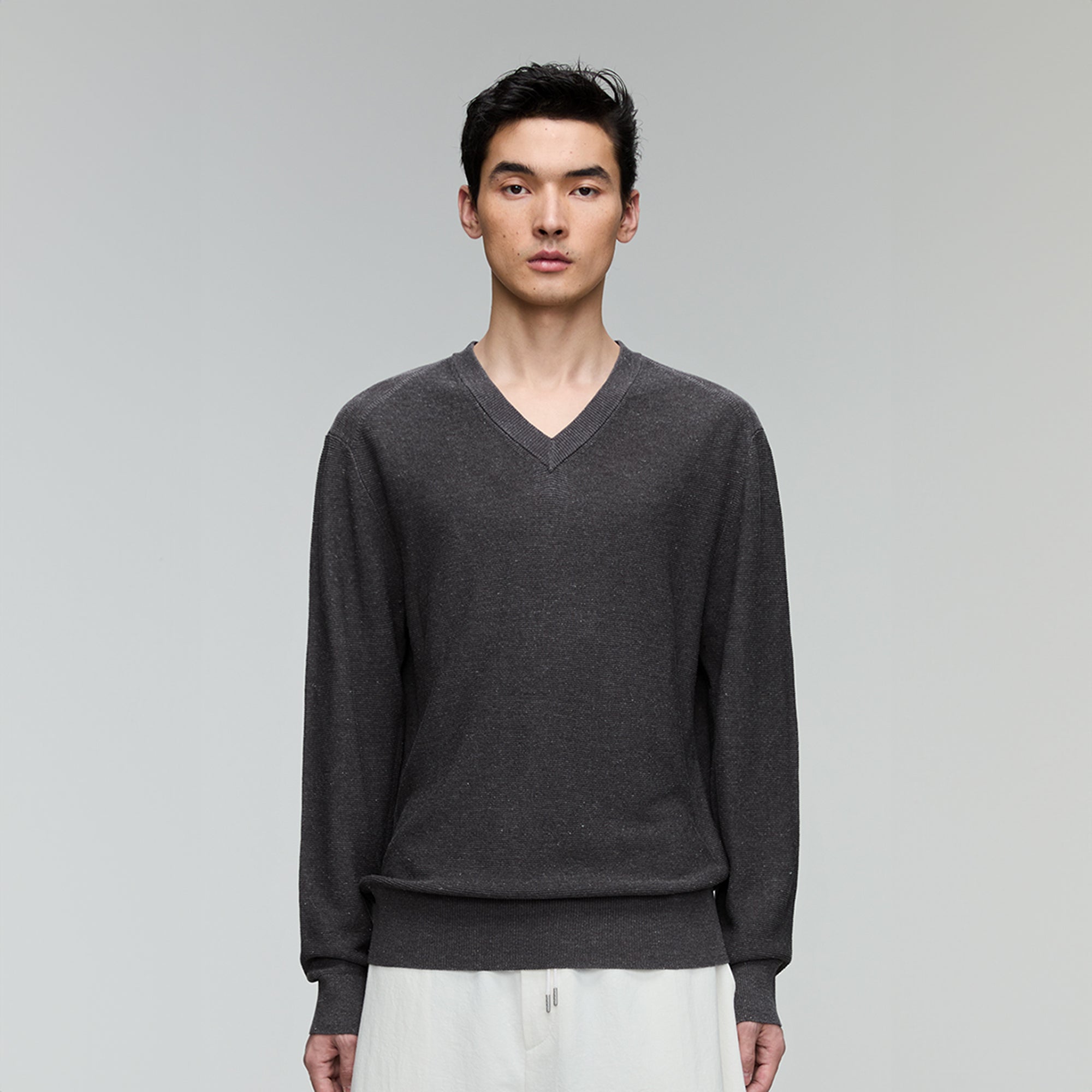 OPICLOTH Essential  V-Neck Sweater