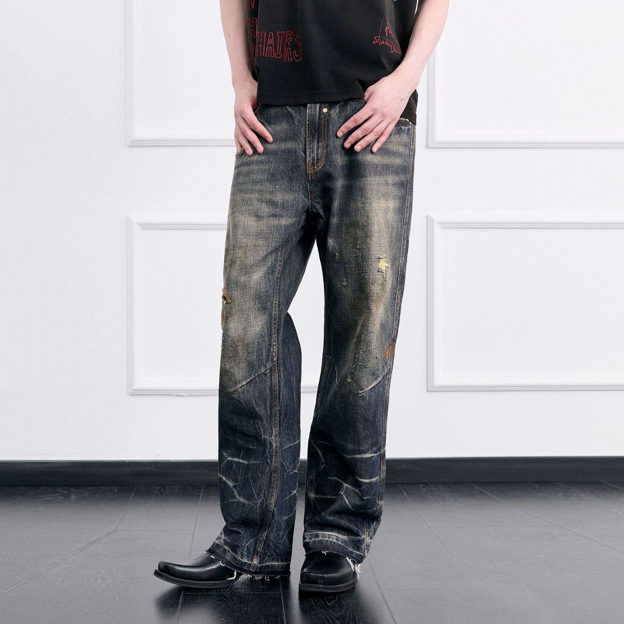 FACEONLAB Grunge Distressed Straight-Leg Jeans