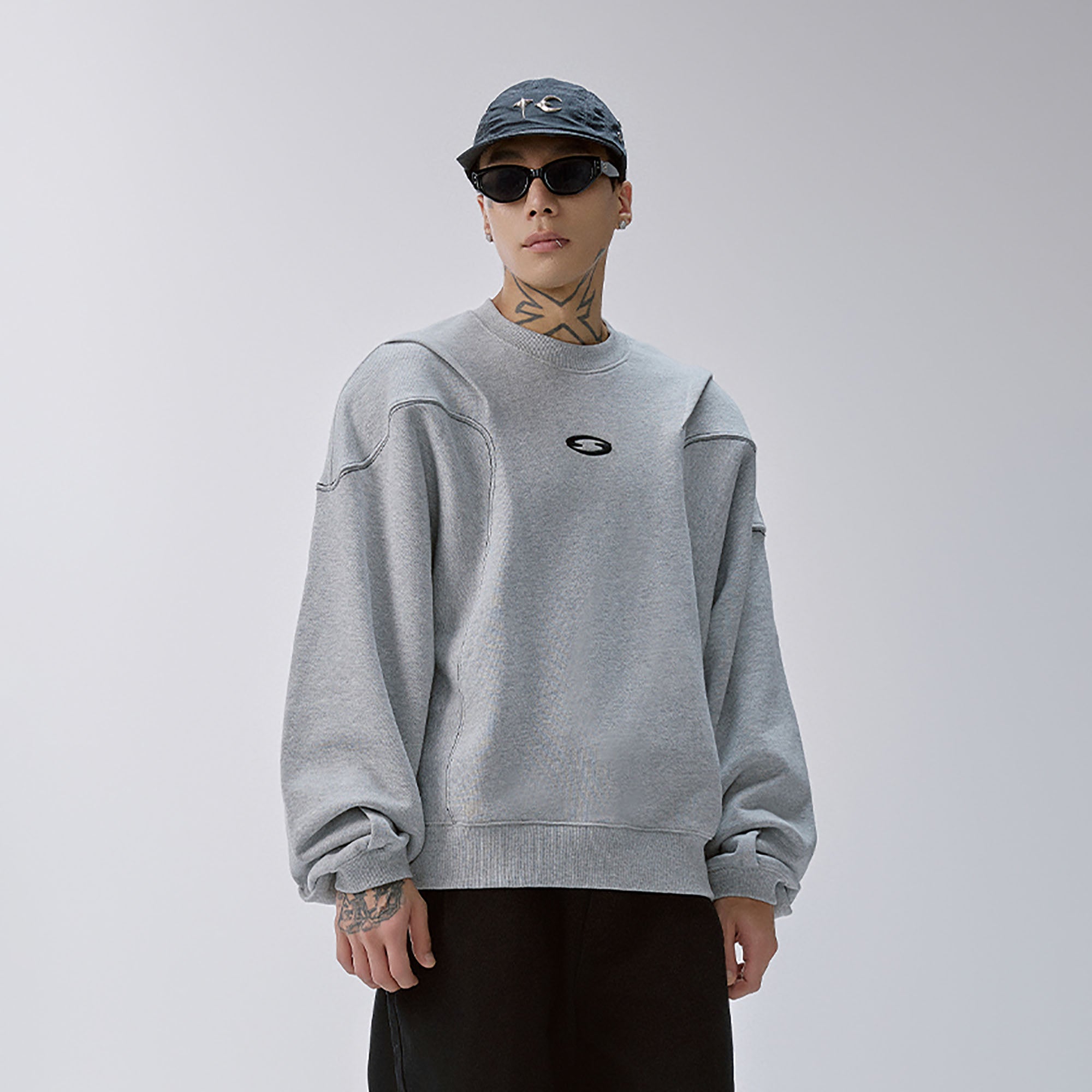 F2CE Pleated Panel Logo Embroidery Sweatshirt